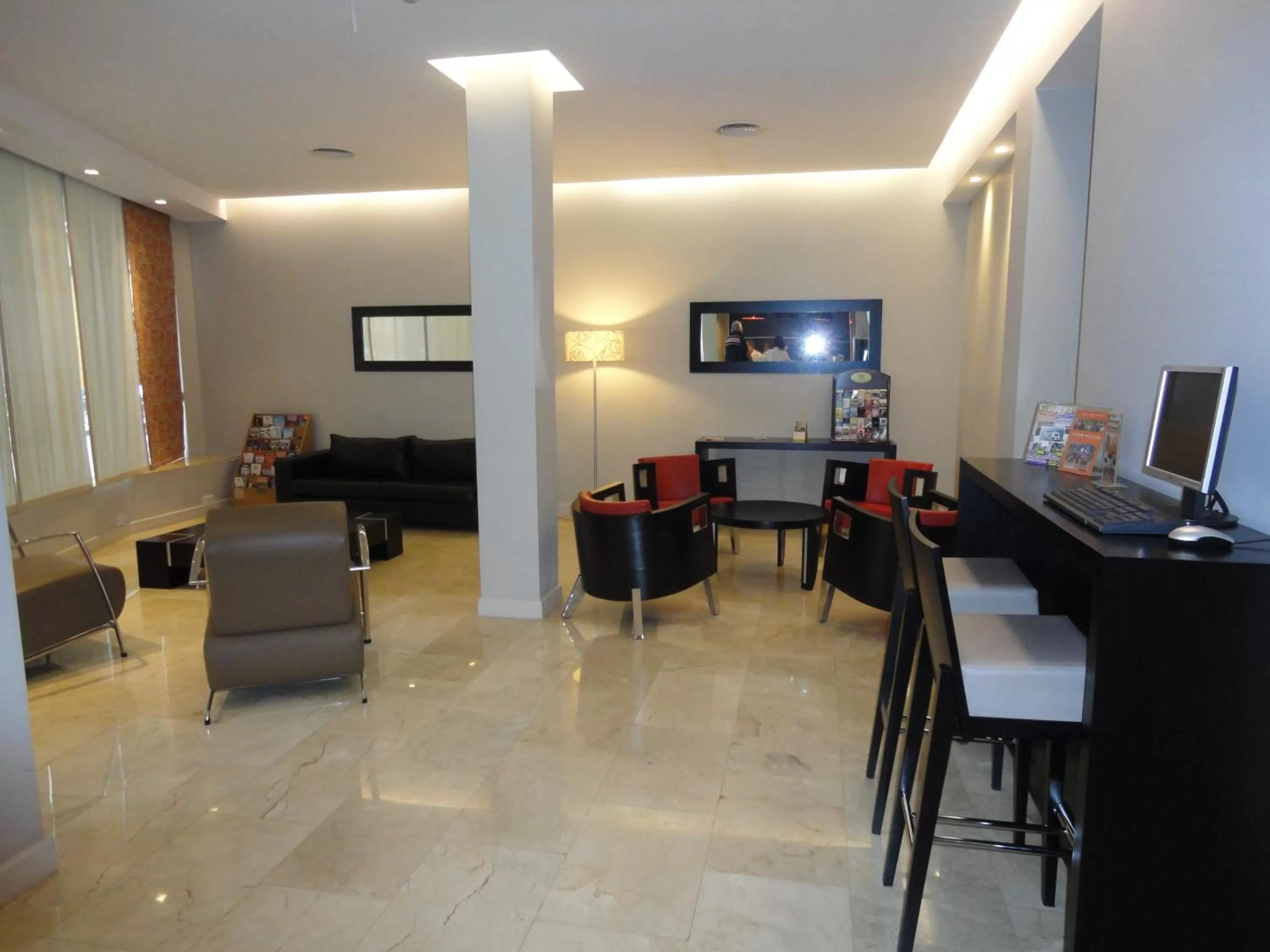 Lobby or reception in Hotel Napoleón