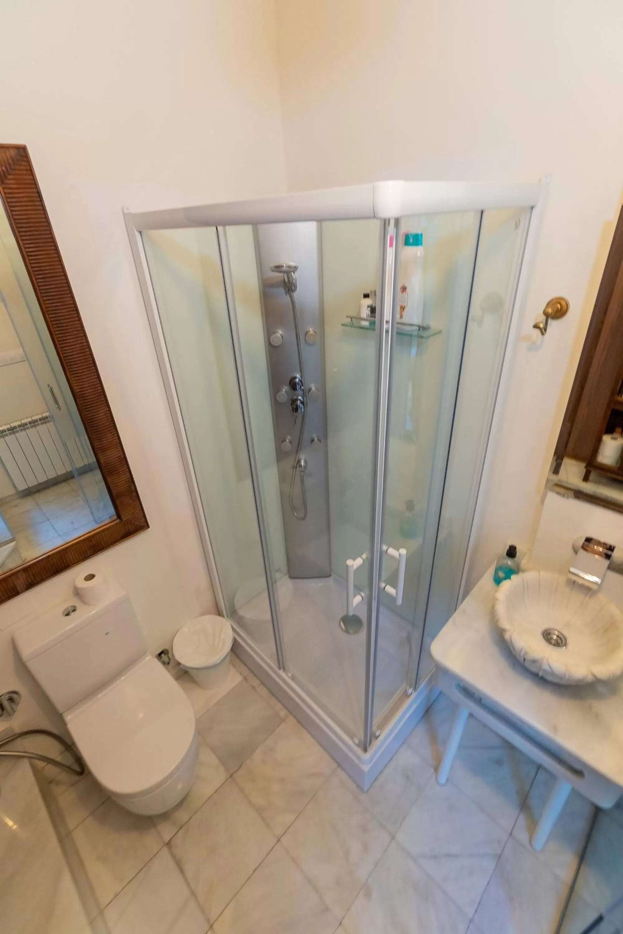 Bathroom in SUAY APARTMENTS