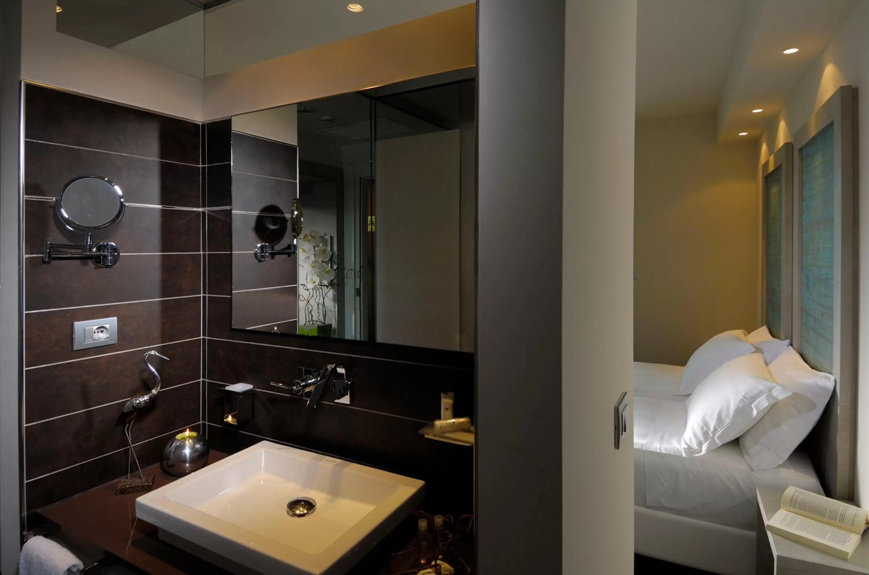 Bed in Yes Hotel Touring & SPA