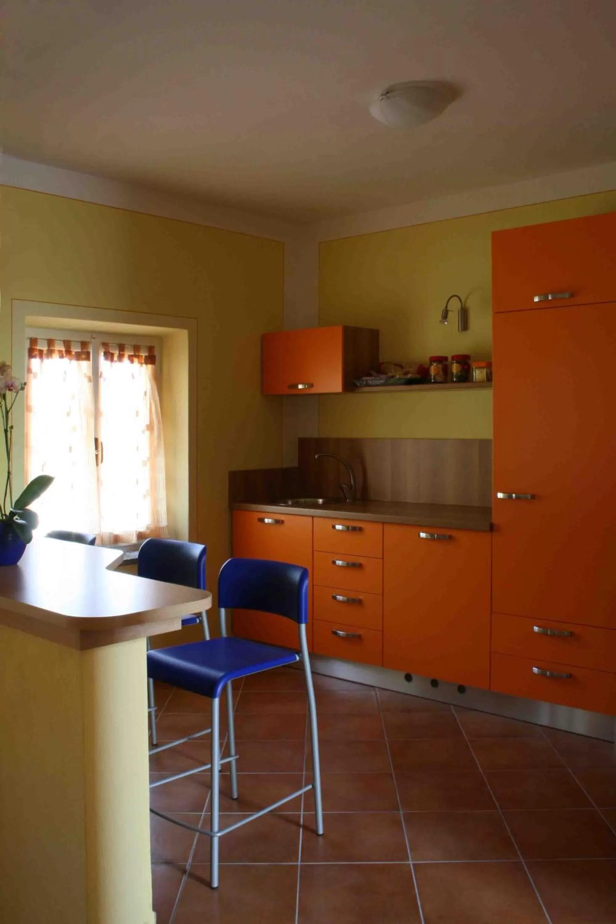 Kitchen or kitchenette in B&B 21