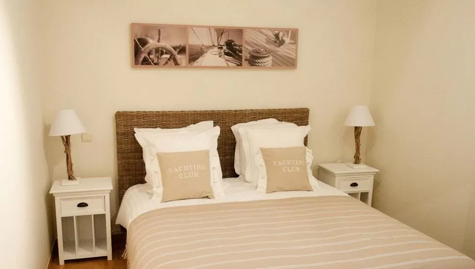 Bed in Hotel du Bassin