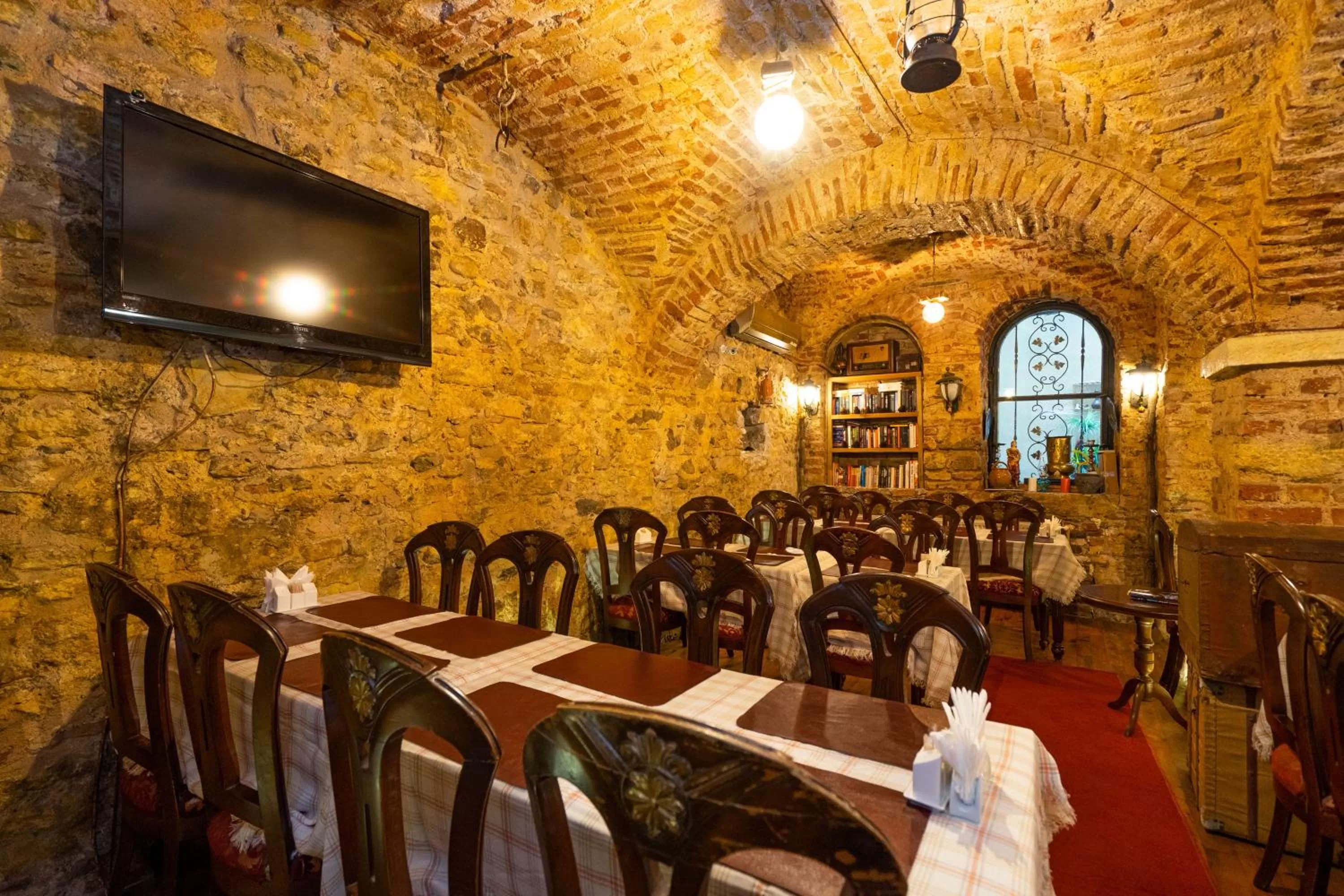 Restaurant/Places to Eat in Gedikpasa Family