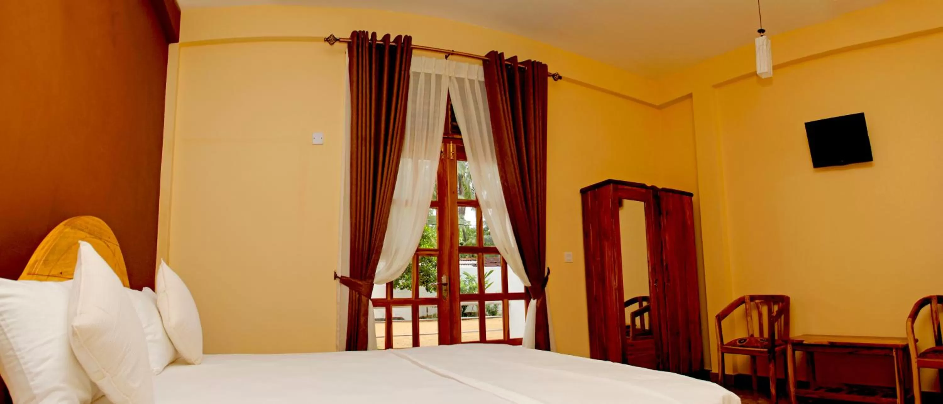 Day, Bed in Bluewater Beach Resort