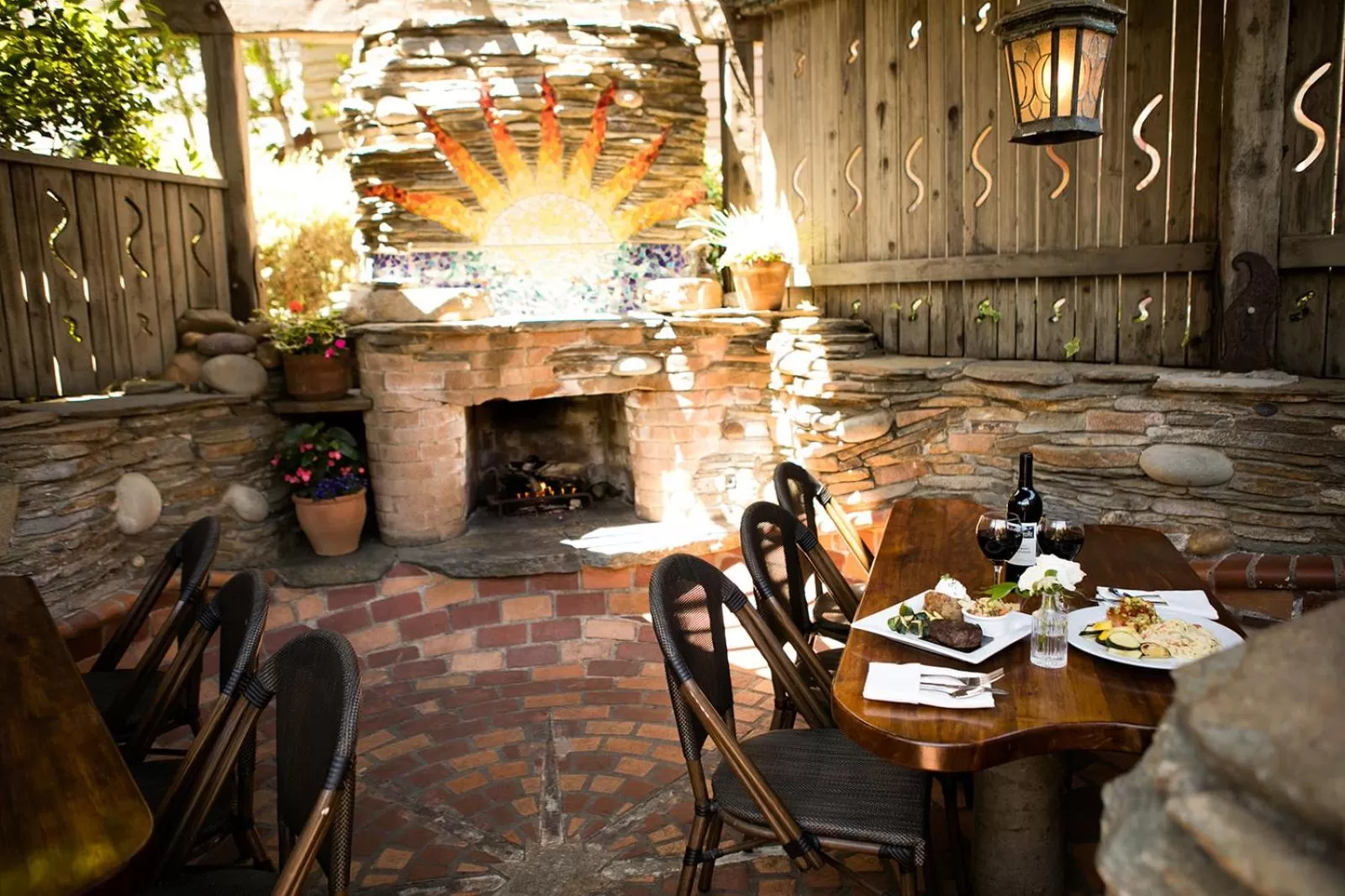 Restaurant/places to eat in Cambria Pines Lodge
