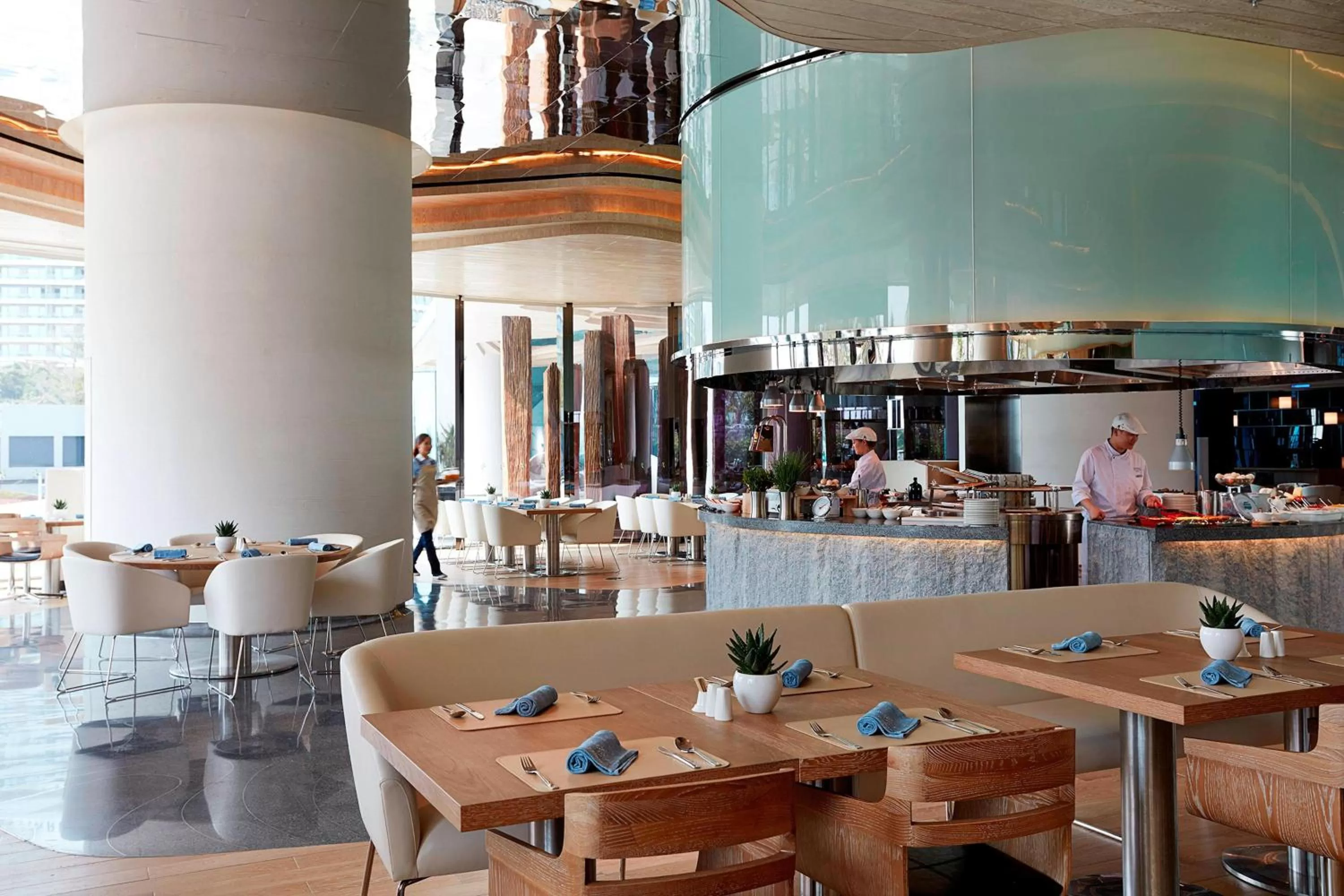Restaurant/places to eat in The Shanhaitian Resort Sanya, Autograph Collection