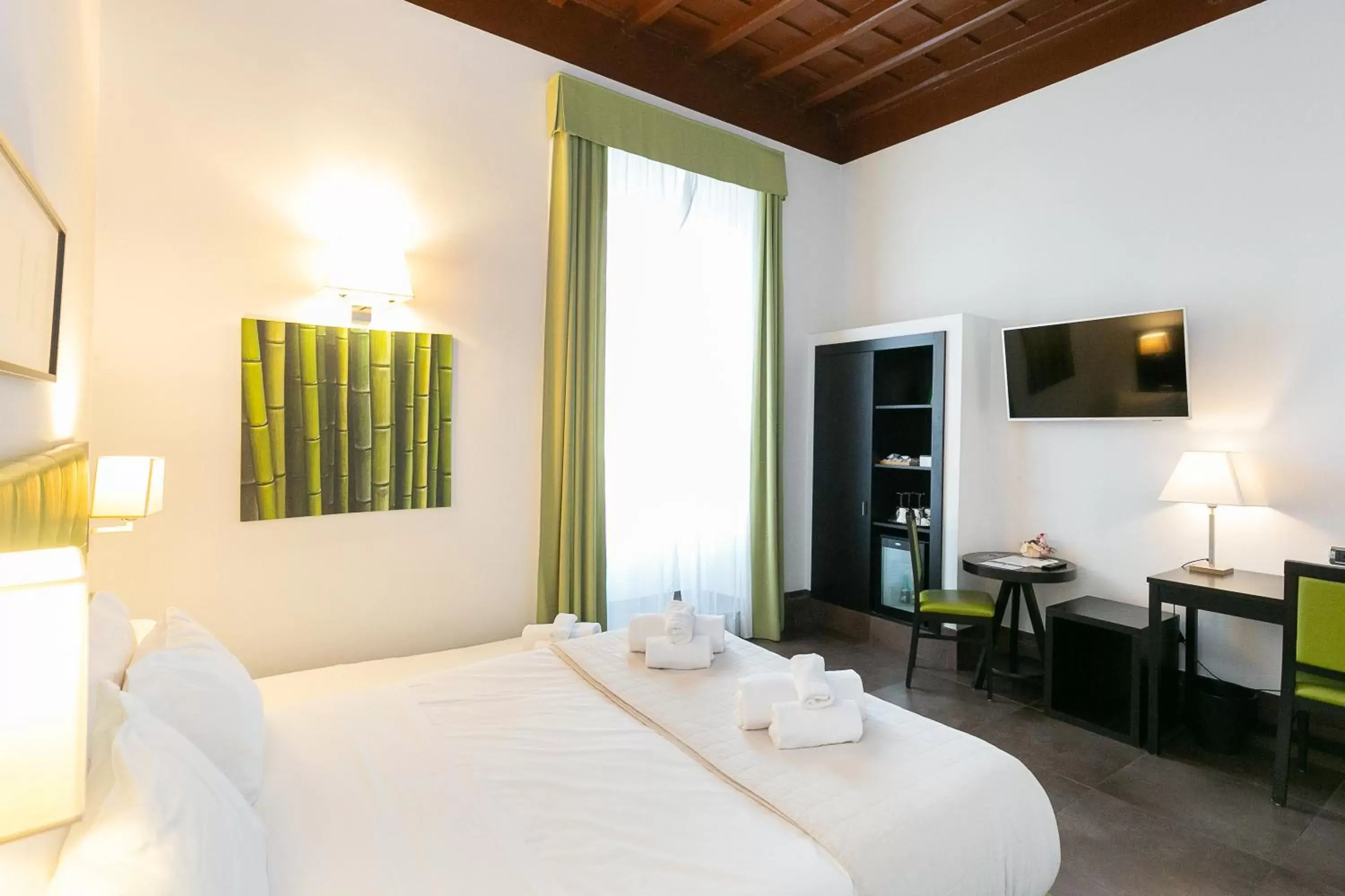 Deluxe Double or Twin Room in SuitInn19 Deluxe Double or Twin Room in SuitInn19