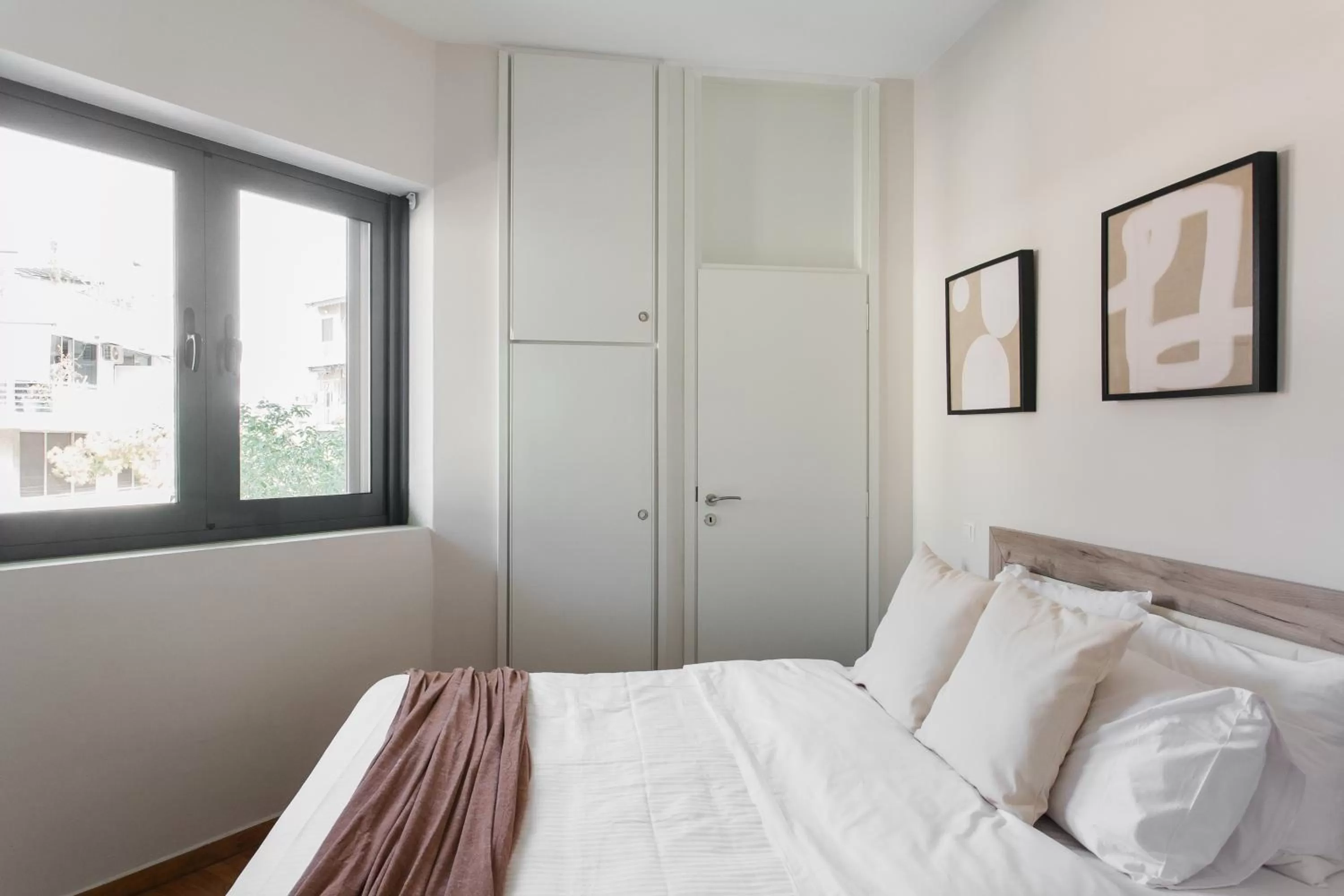 Bedroom, Bed in ZOIA The Hill by UPSTREET