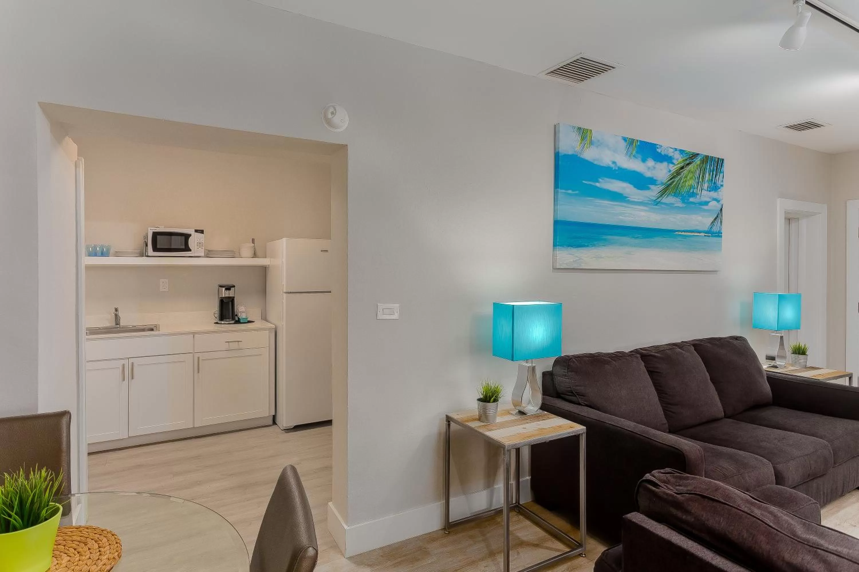 Kitchen or kitchenette in Drift Hotel