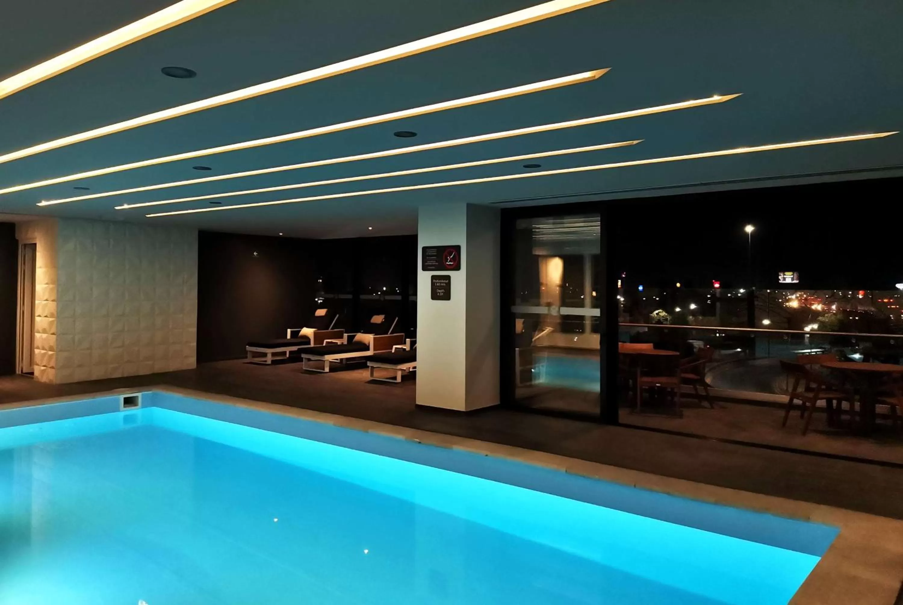 Pool view in Ramada Encore by Wyndham Guadalajara Aeropuerto