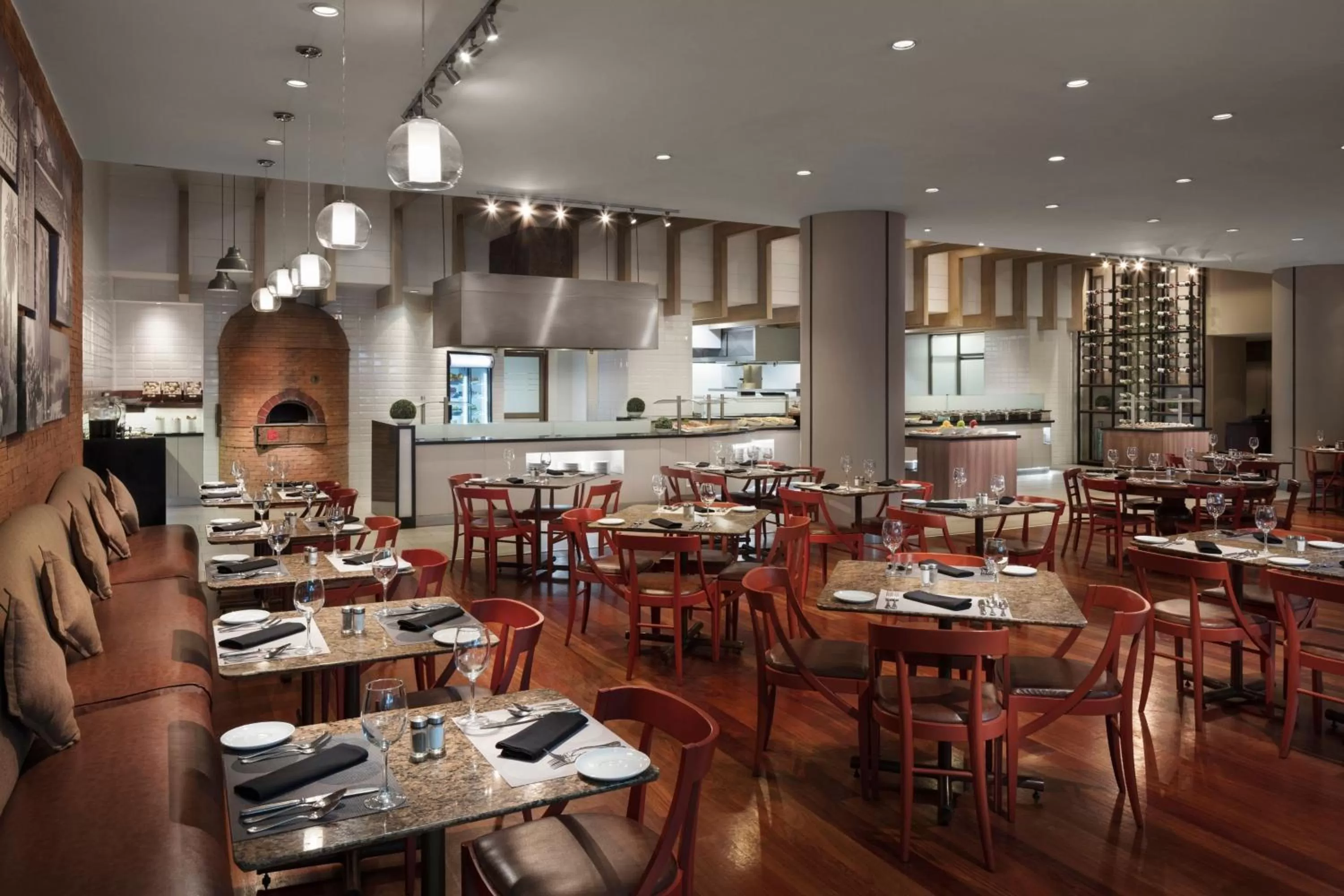 Restaurant/places to eat in Santiago Marriott Hotel