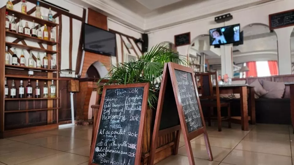 Restaurant/places to eat in Hotel Le Relais Normand