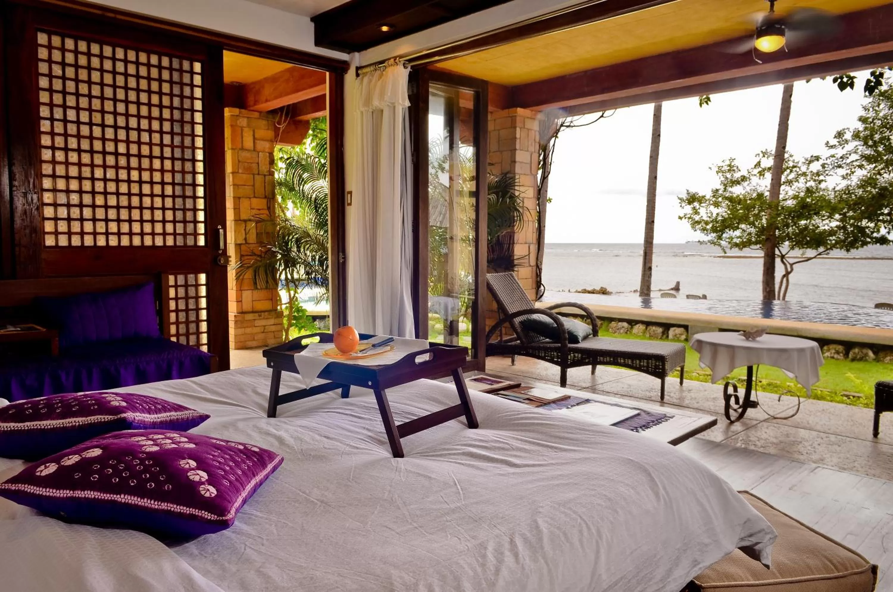 Balcony/Terrace, Bed in Punta Bulata White Beach Resort & Spa