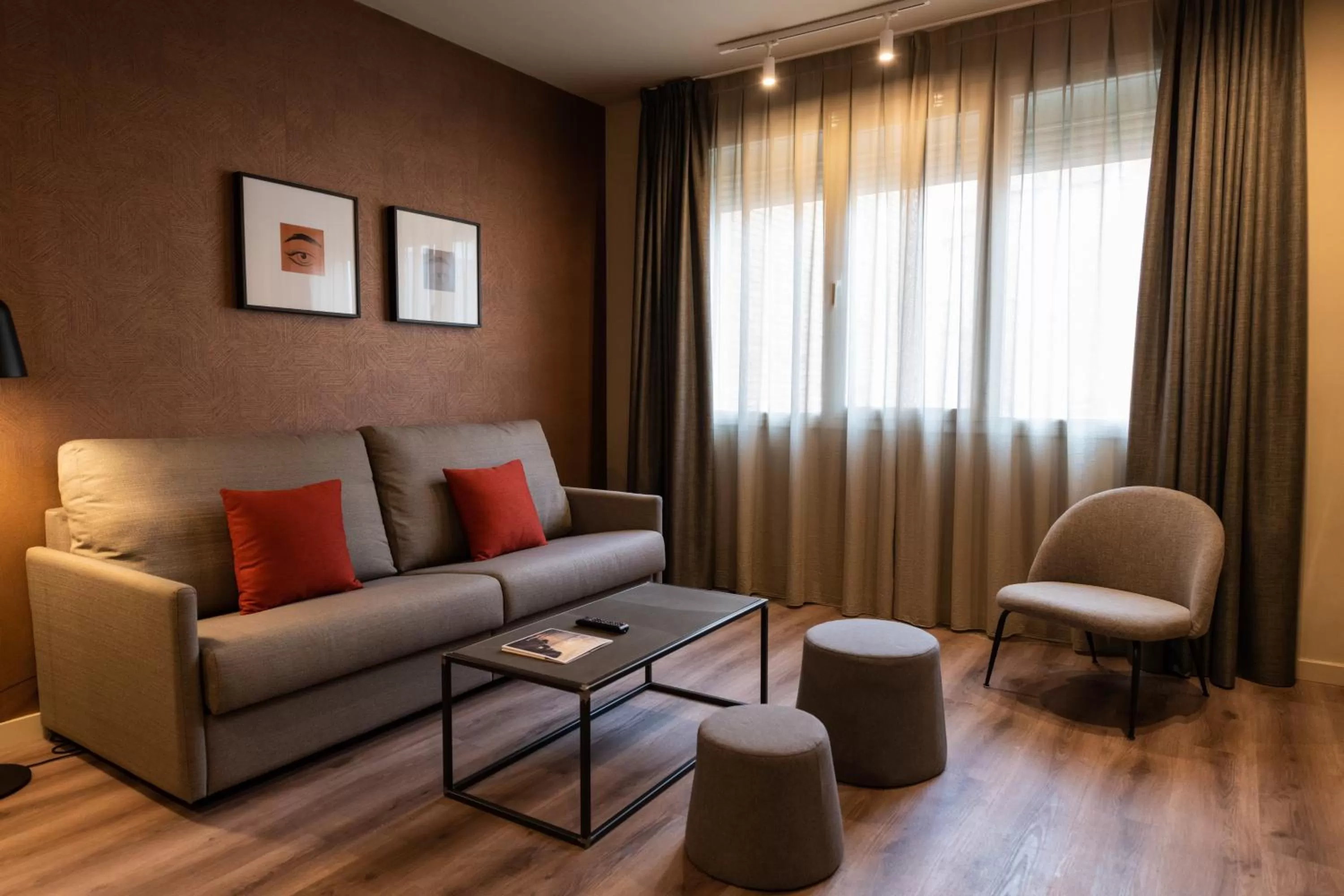 Living room in Atenea Rekord Suites Barcelona