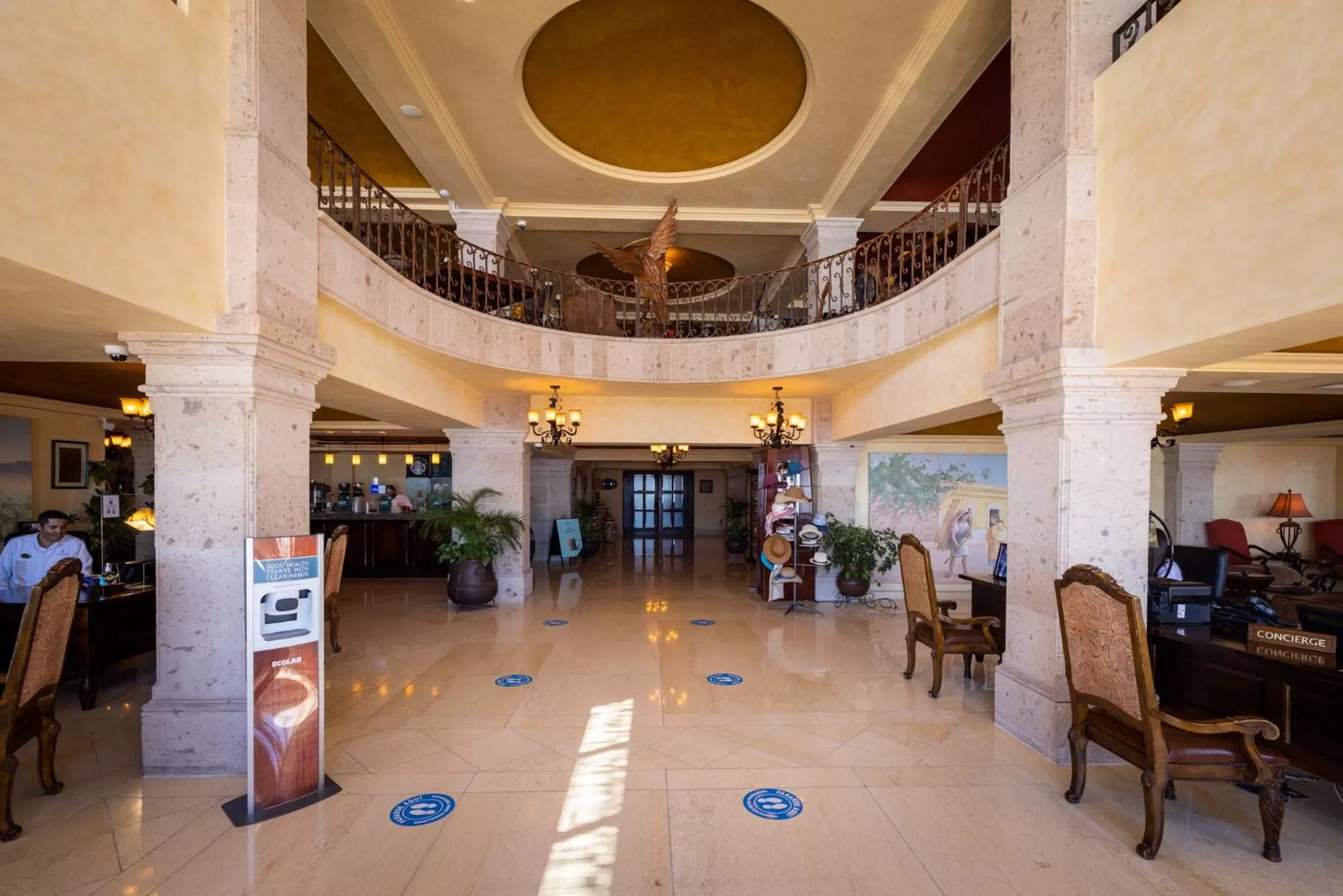Lobby or reception in La Mision Loreto