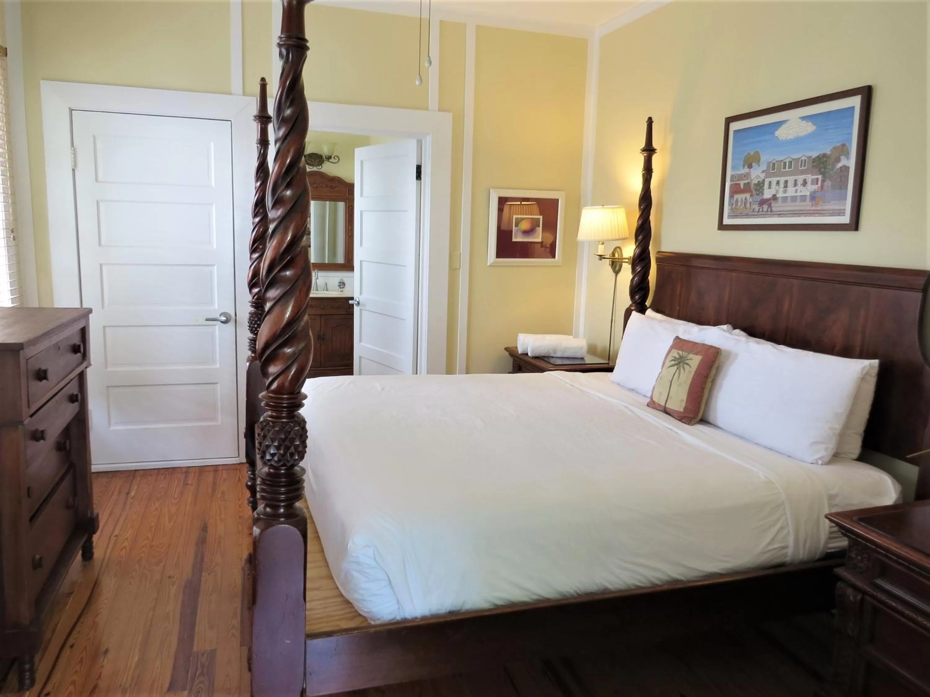 Bed in Ambrosia Key West