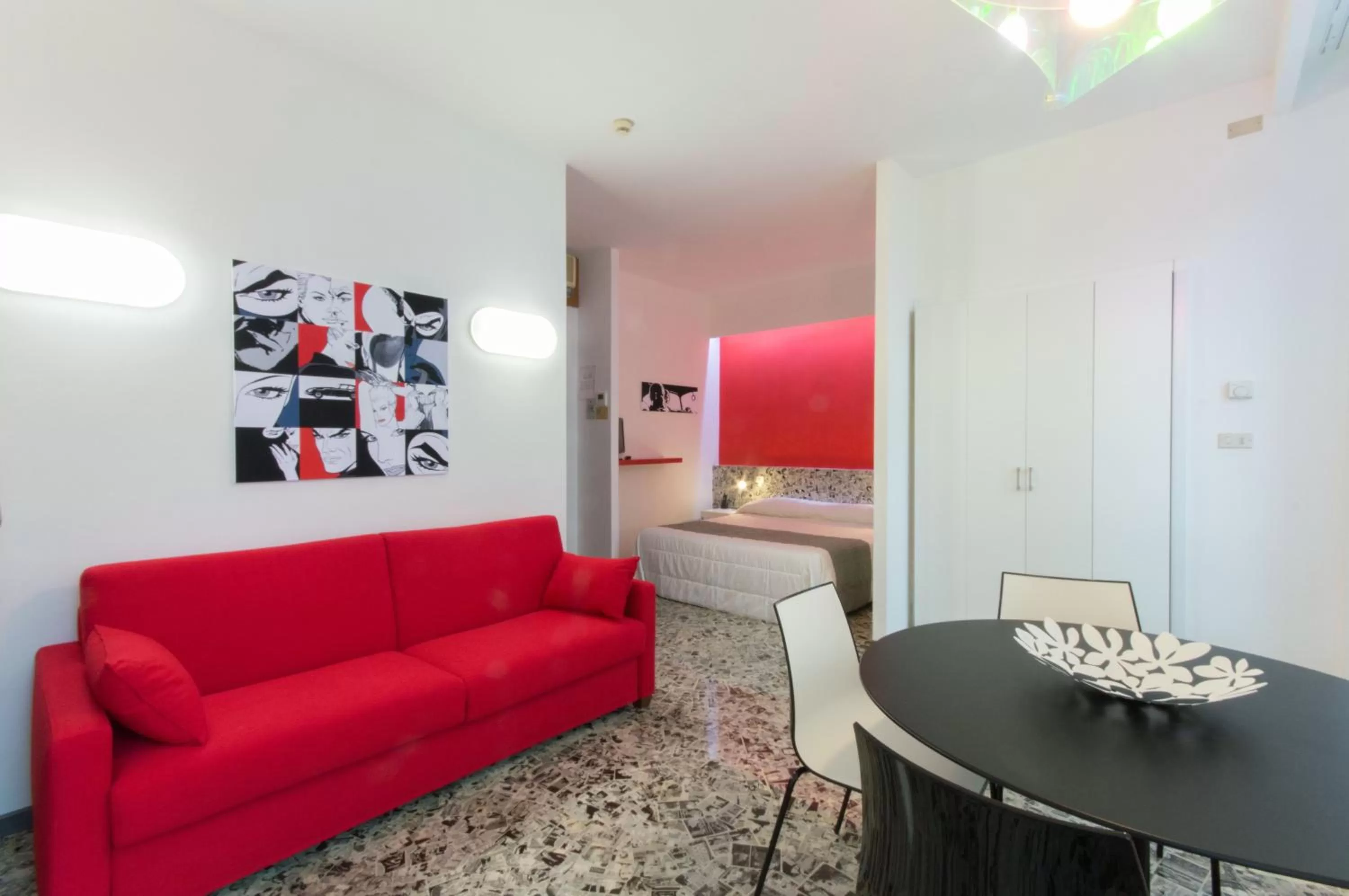 Photo of the whole room in Residence Star