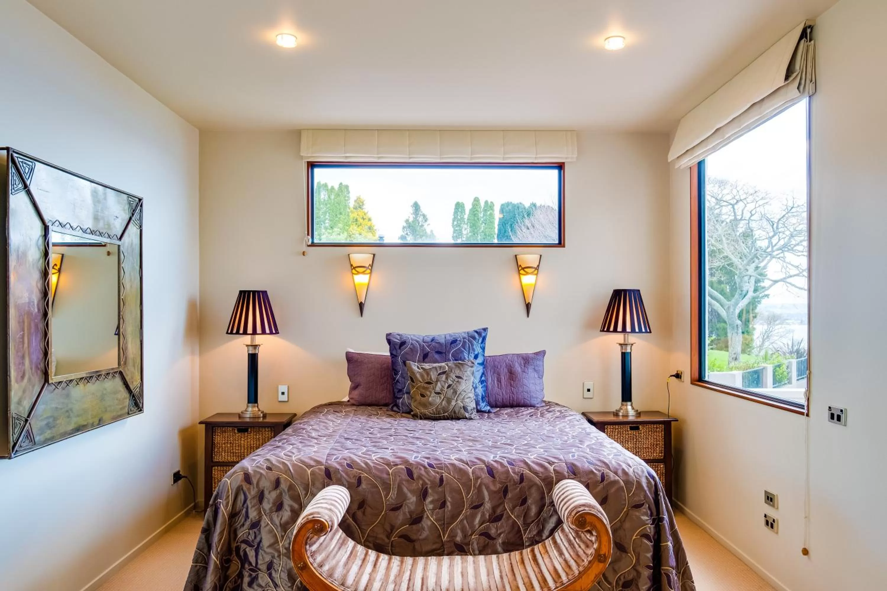 Bed in On The Point - Lake Rotorua