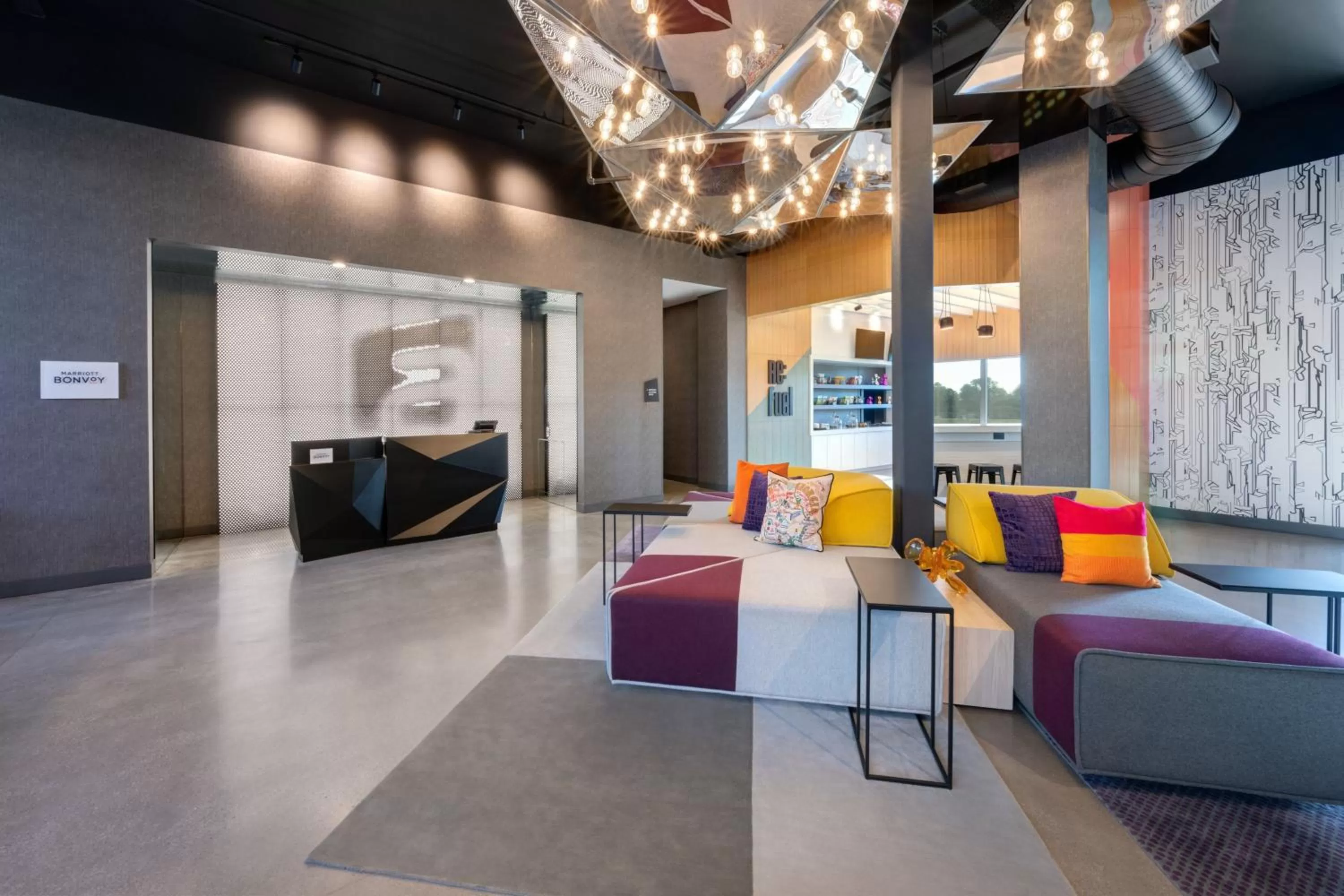 Lobby or reception in Aloft Lawrenceville Sugarloaf