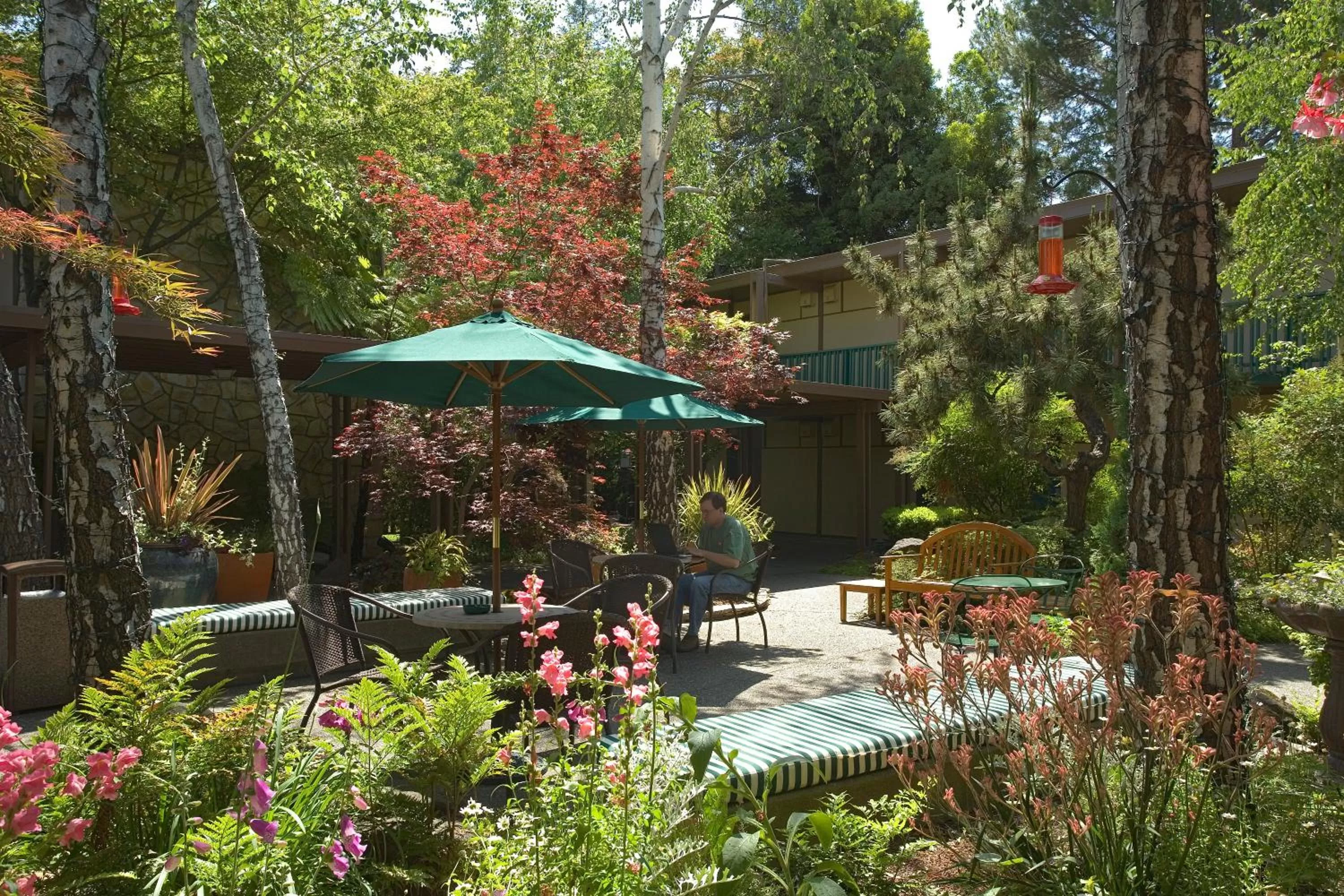 Patio in The Creekside Inn
