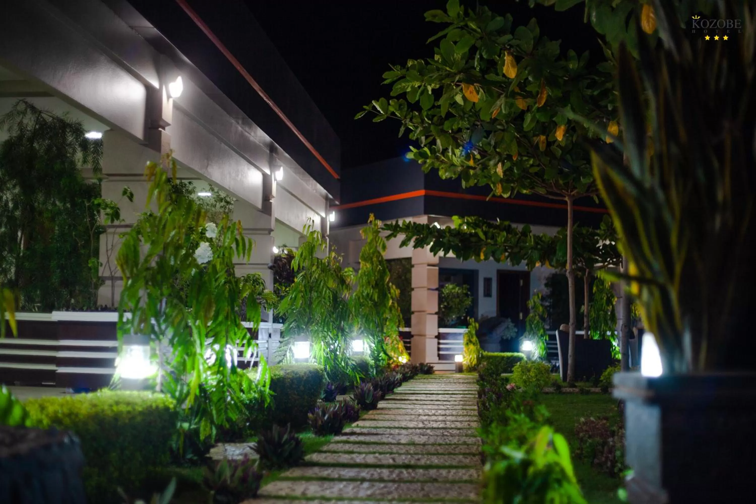 Garden, Property Building in KOZOBE HÔTEL