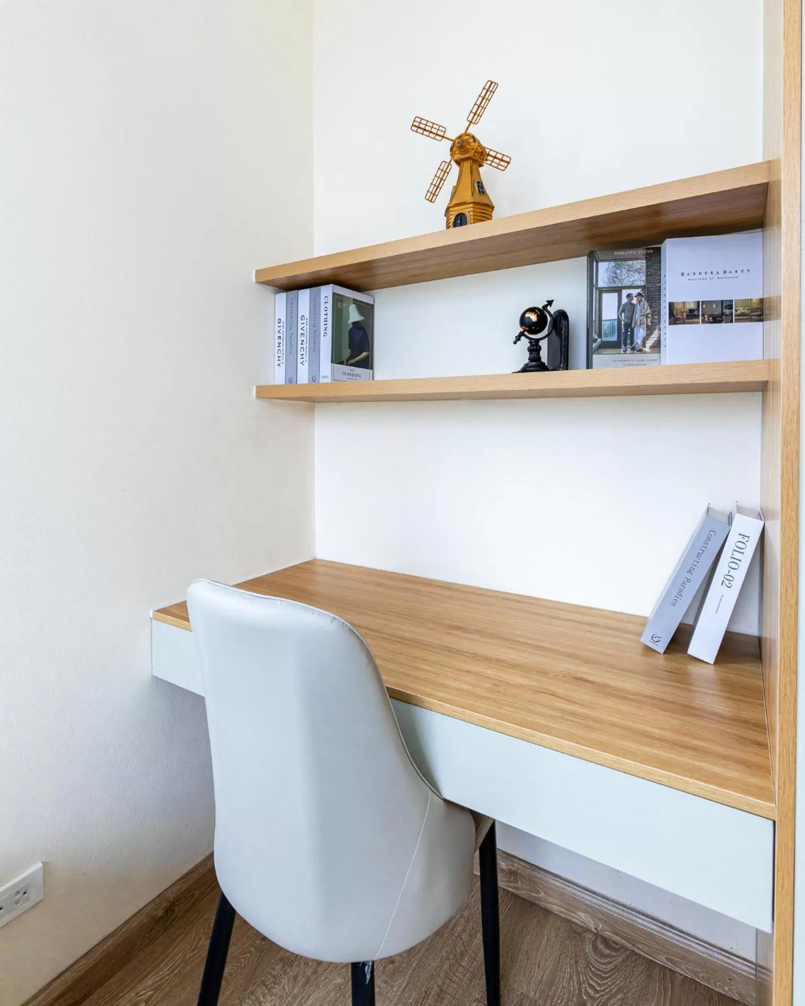 hair dresser in Yen Boutique Apartments