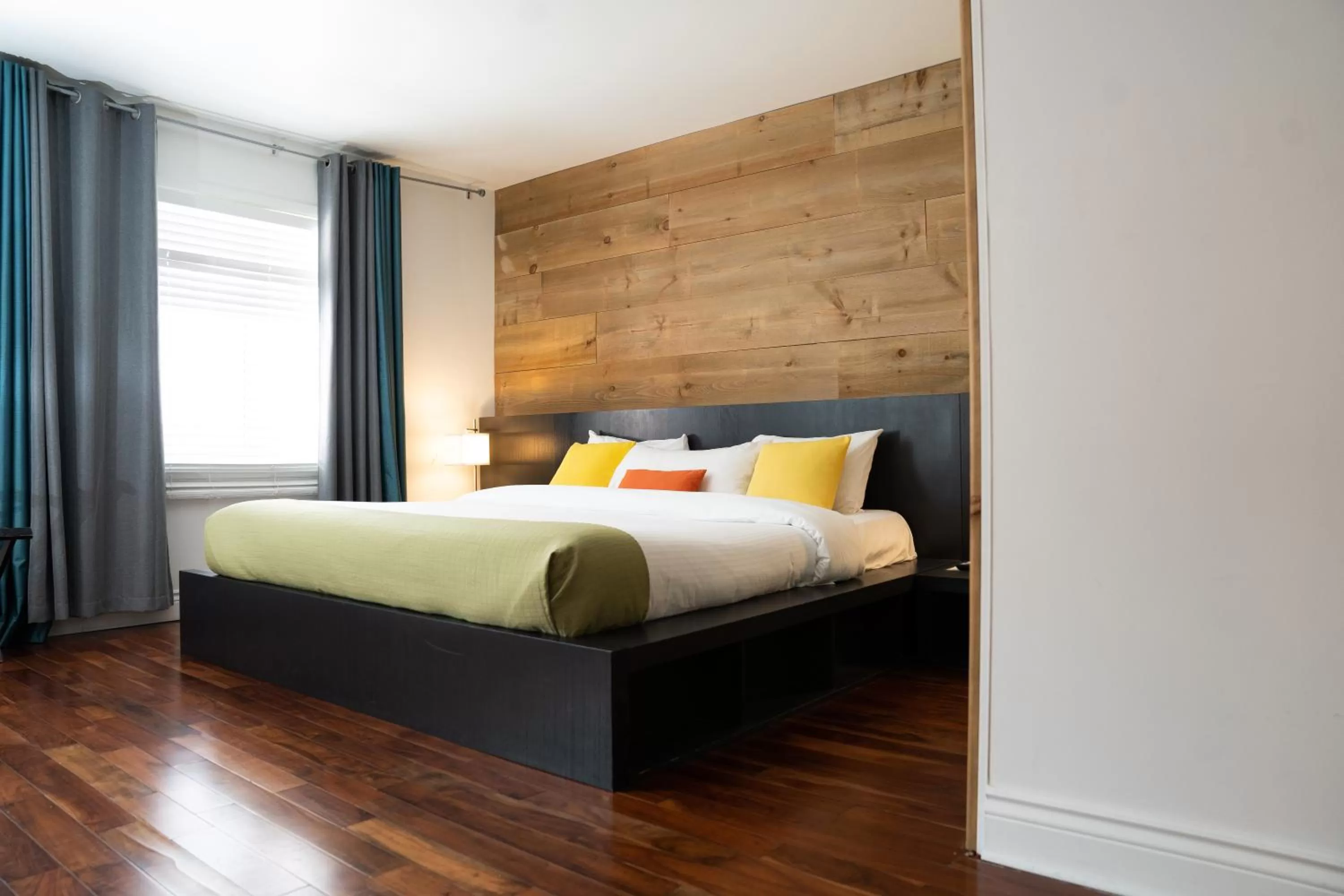 Superior King Suite in Hôtel Énergie Shawinigan