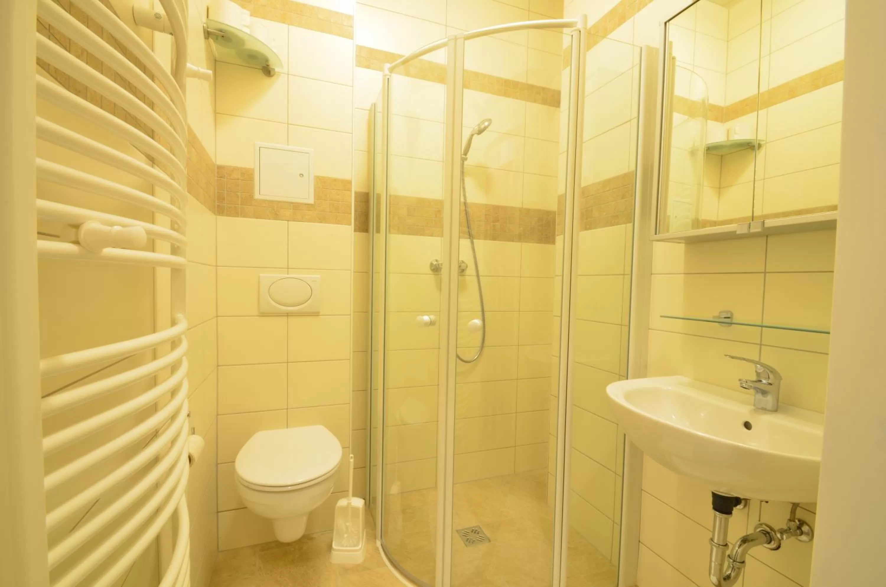 Bathroom in AJO Apartments - Messe City Flat - Self-Check-in
