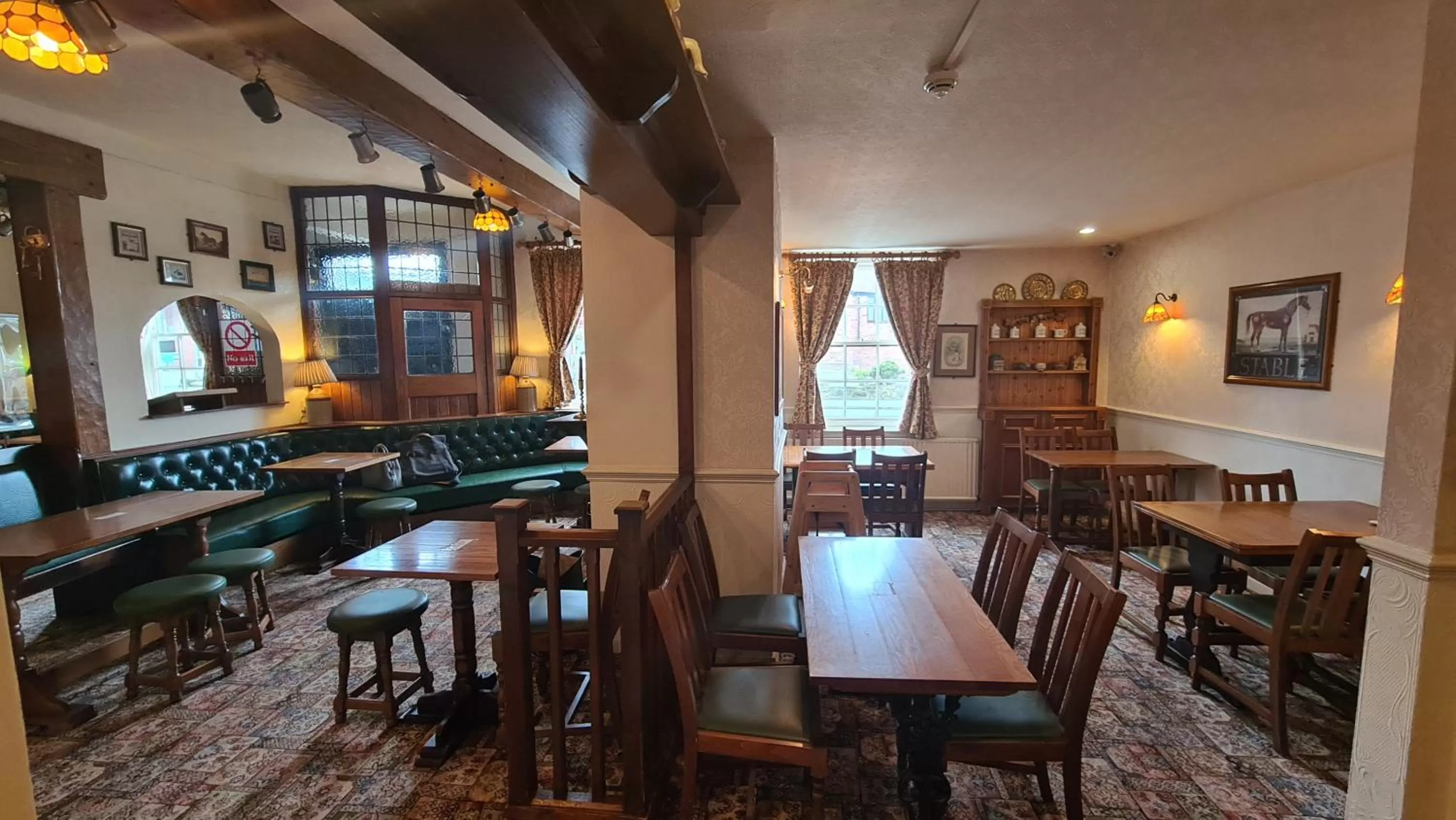 Dining area in The Foresters Arms