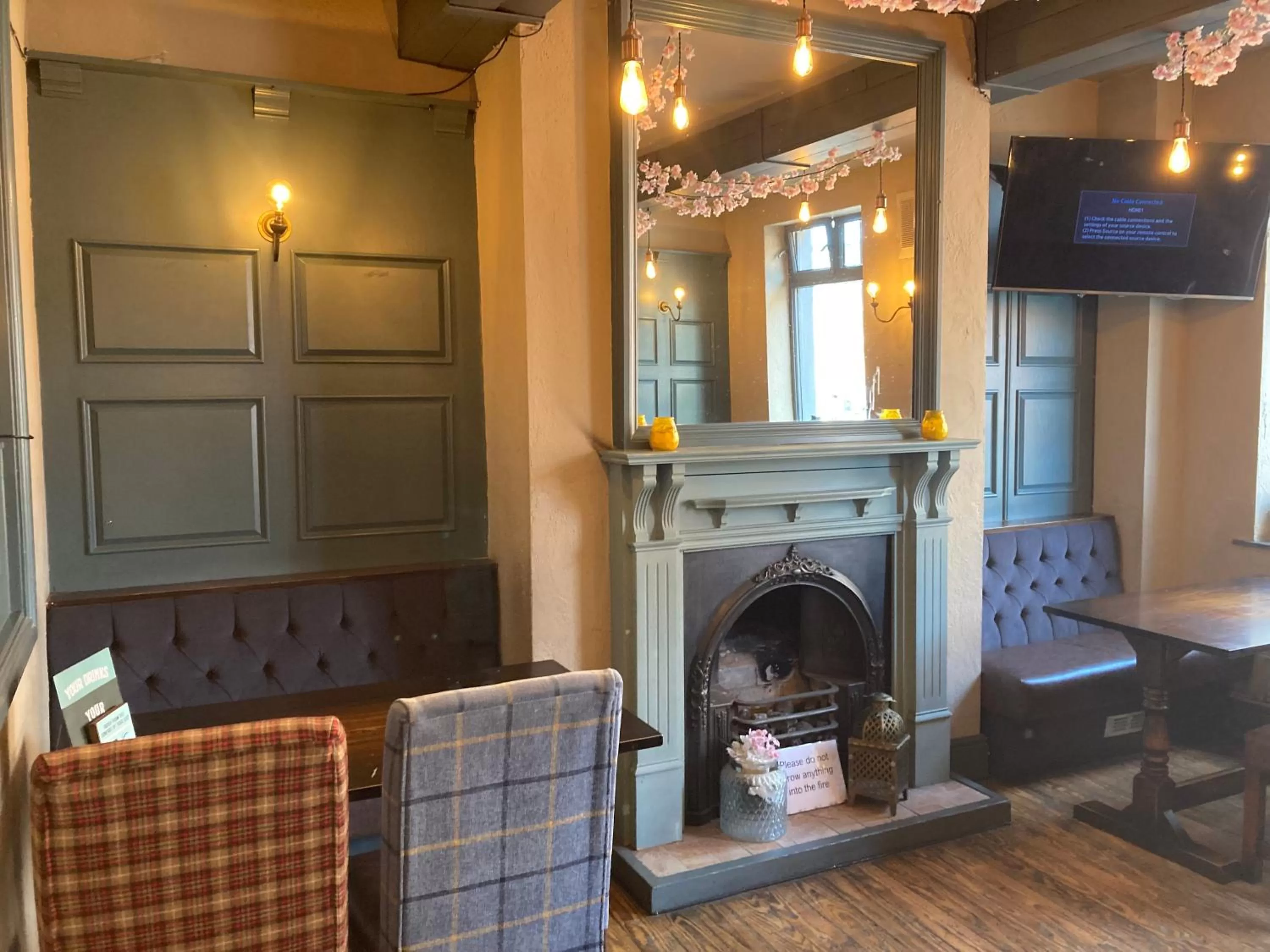 Lounge or bar in The Oxnoble