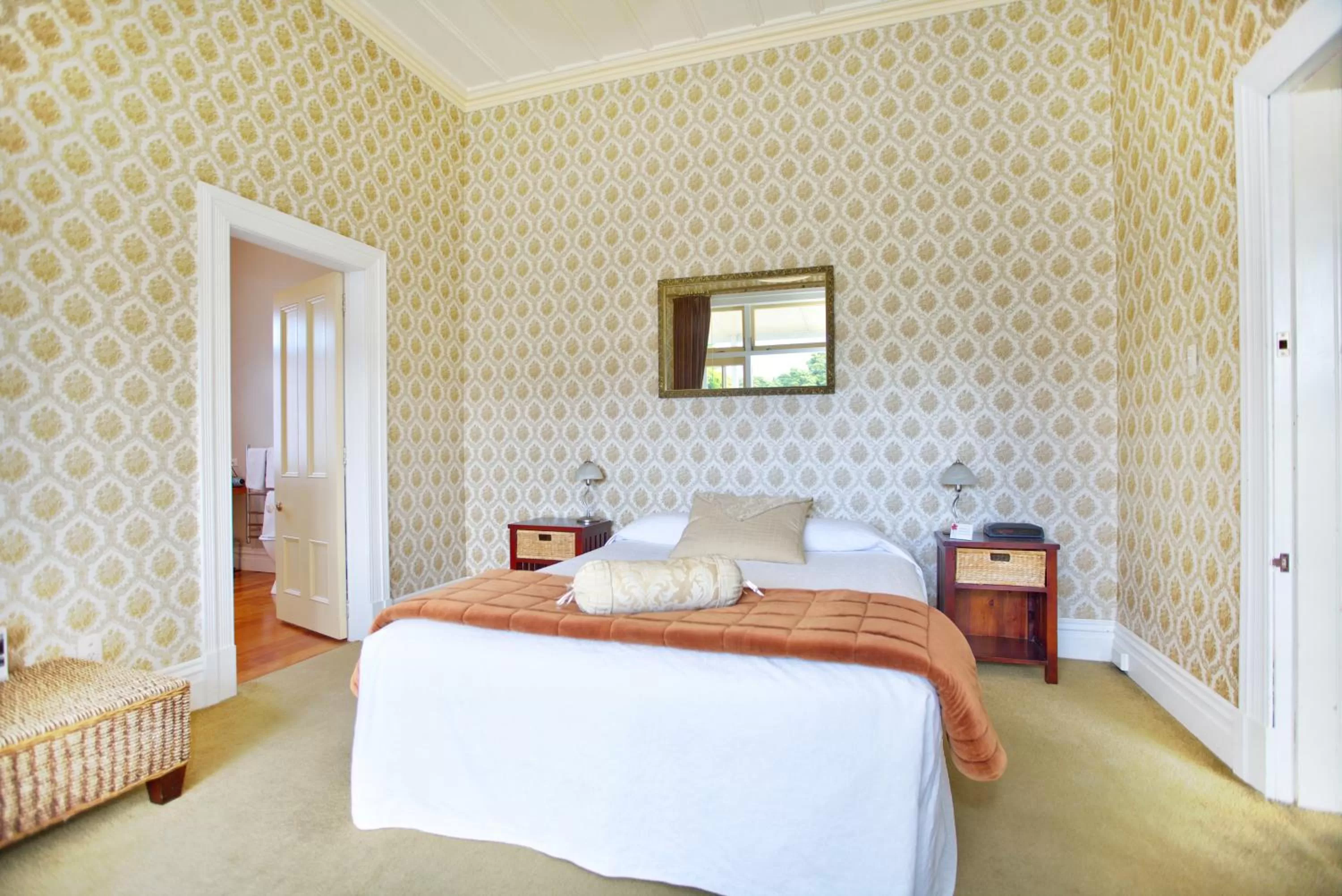 TV and multimedia, Bed in Warkworth Lodge