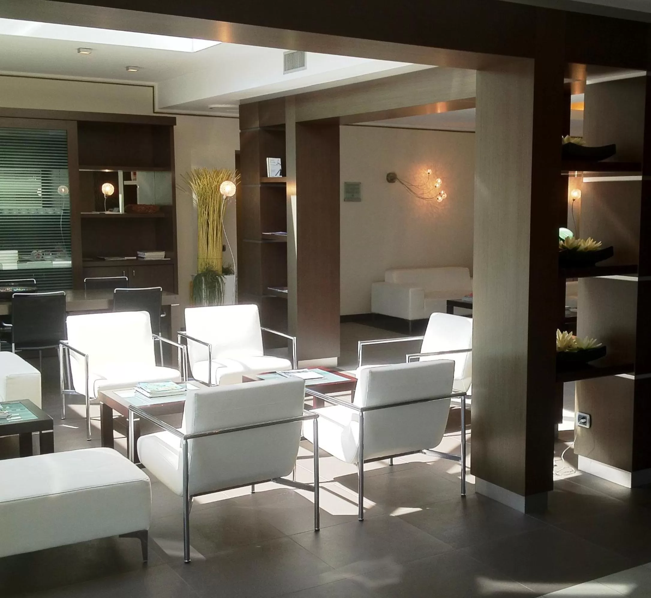 Lobby or reception in Mercure Bergamo Aeroporto