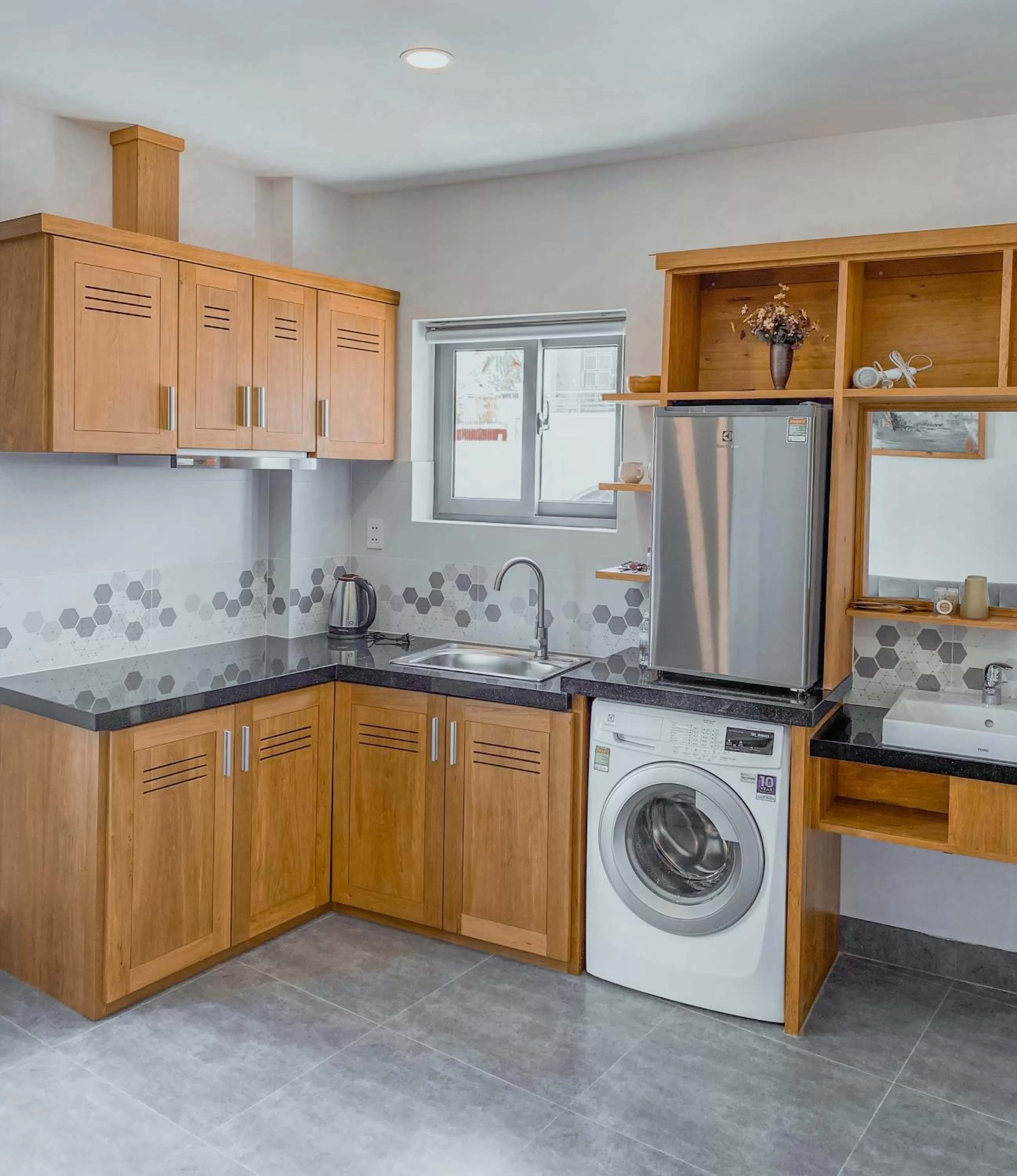 Kitchen or kitchenette in Coast House Boutique Hotel