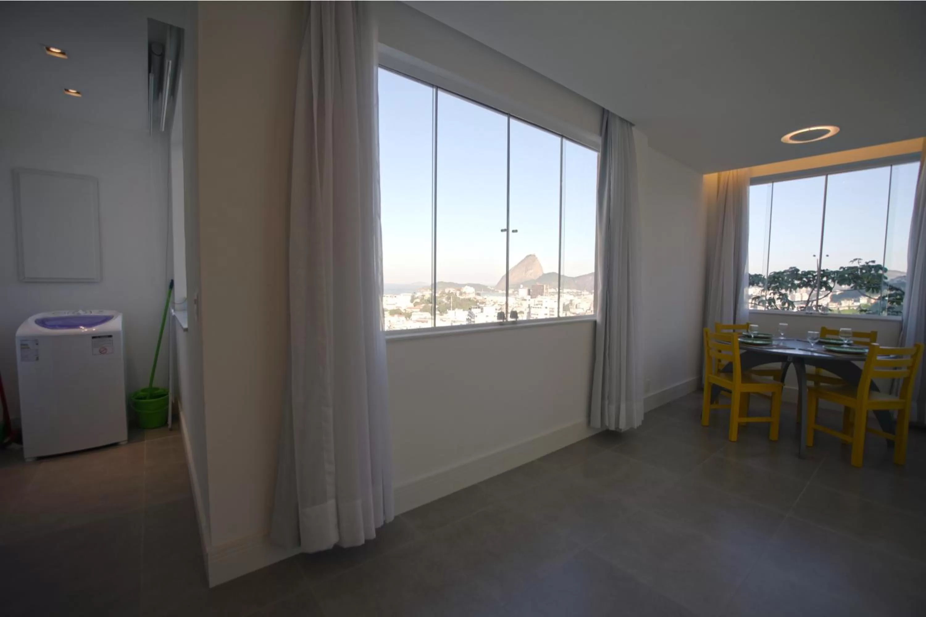 Dining area, City View in Sugar Loft Apartments