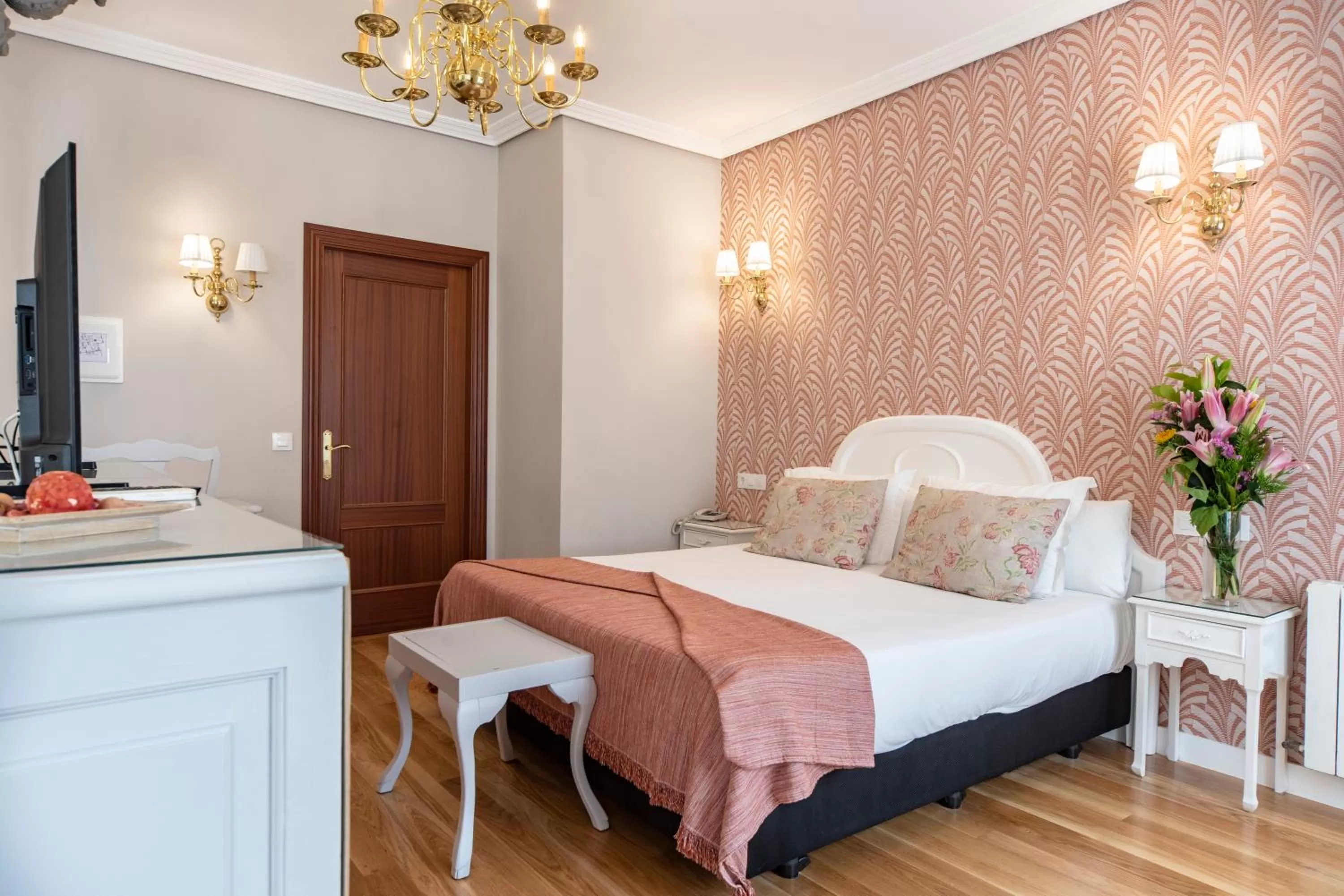 Bedroom, Bed in Hotel Infanta Isabel by Recordis Hotels