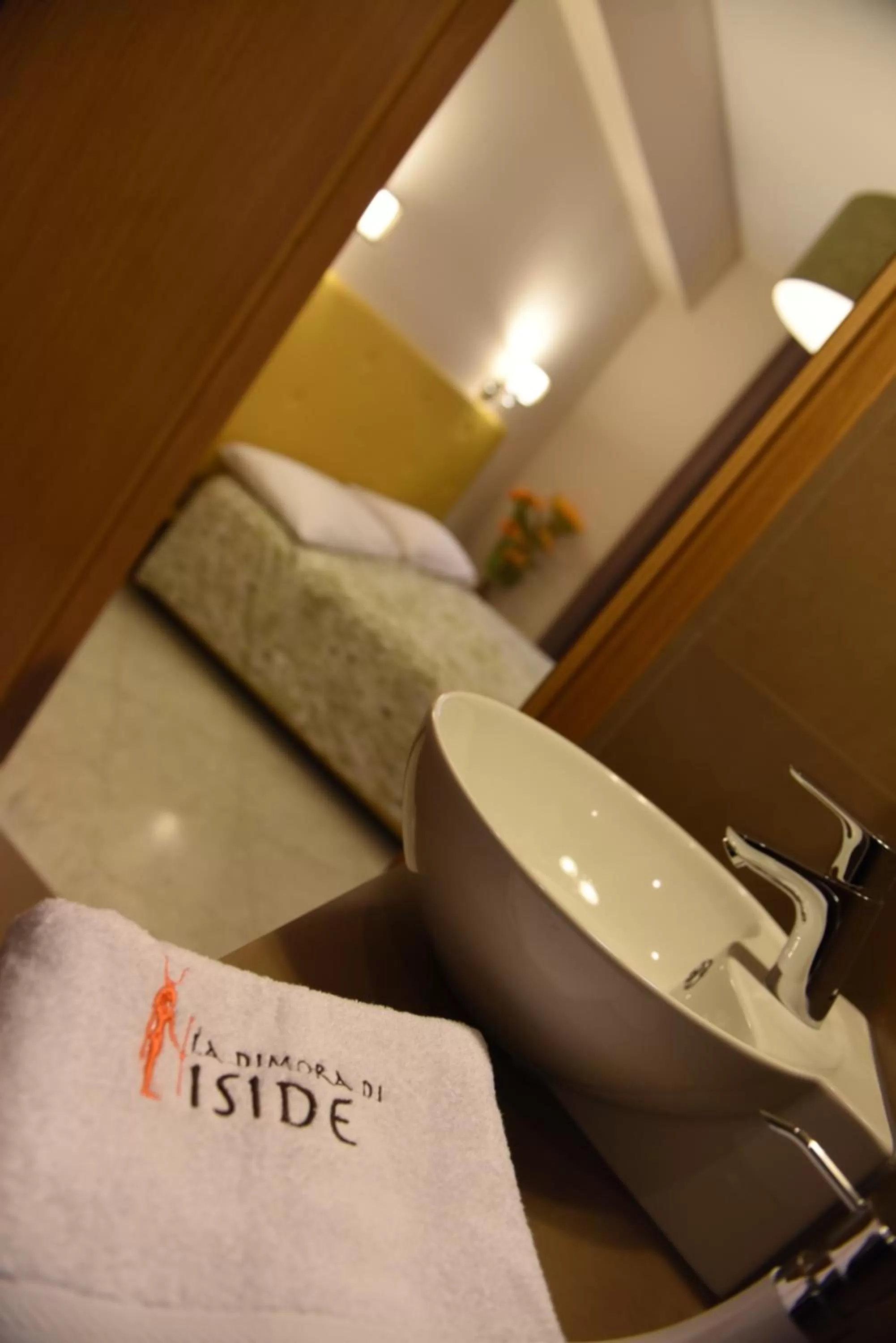 Bathroom, Bed in B&B La Dimora di Iside