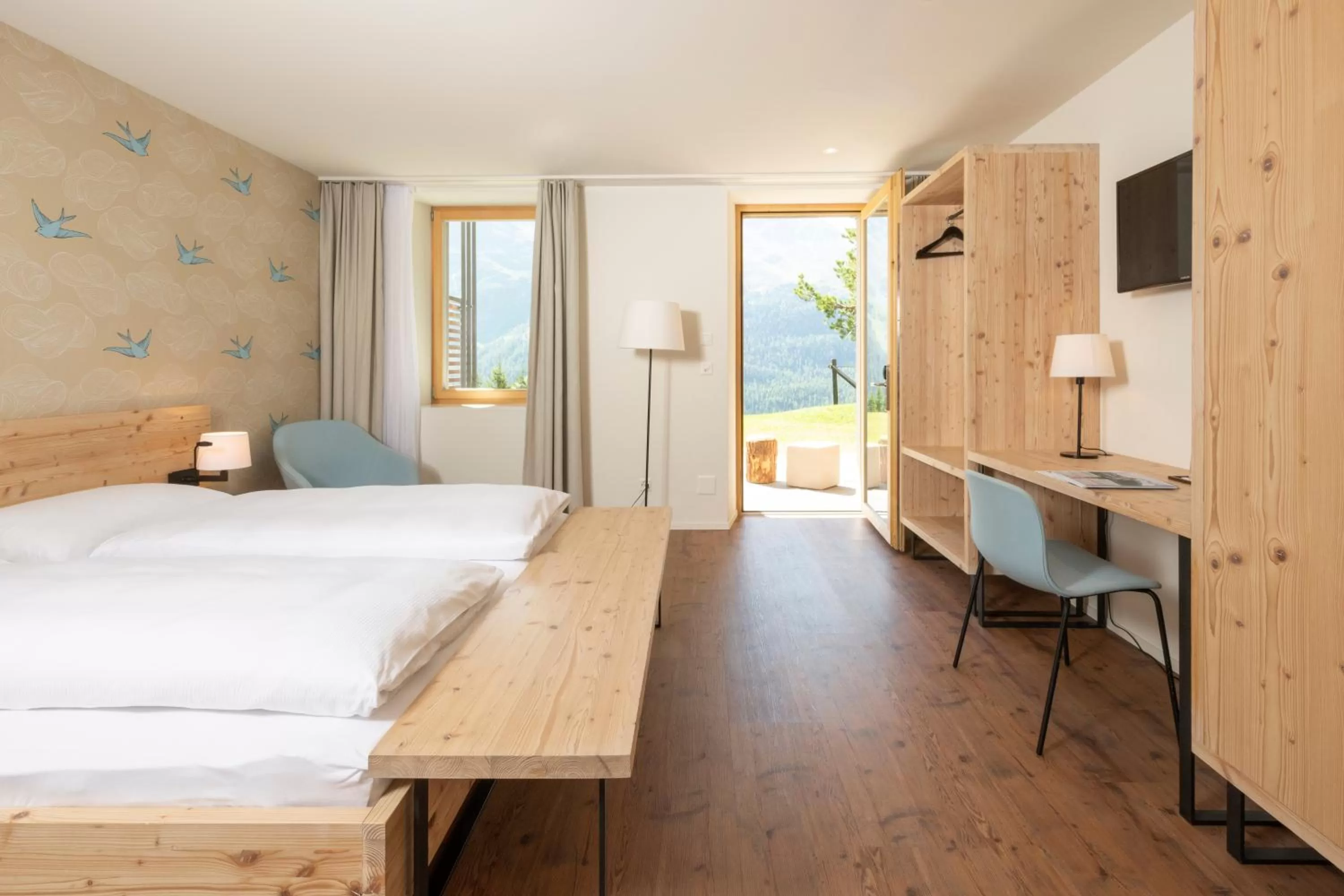 Photo of the whole room, Bed in Randolins Familienresort