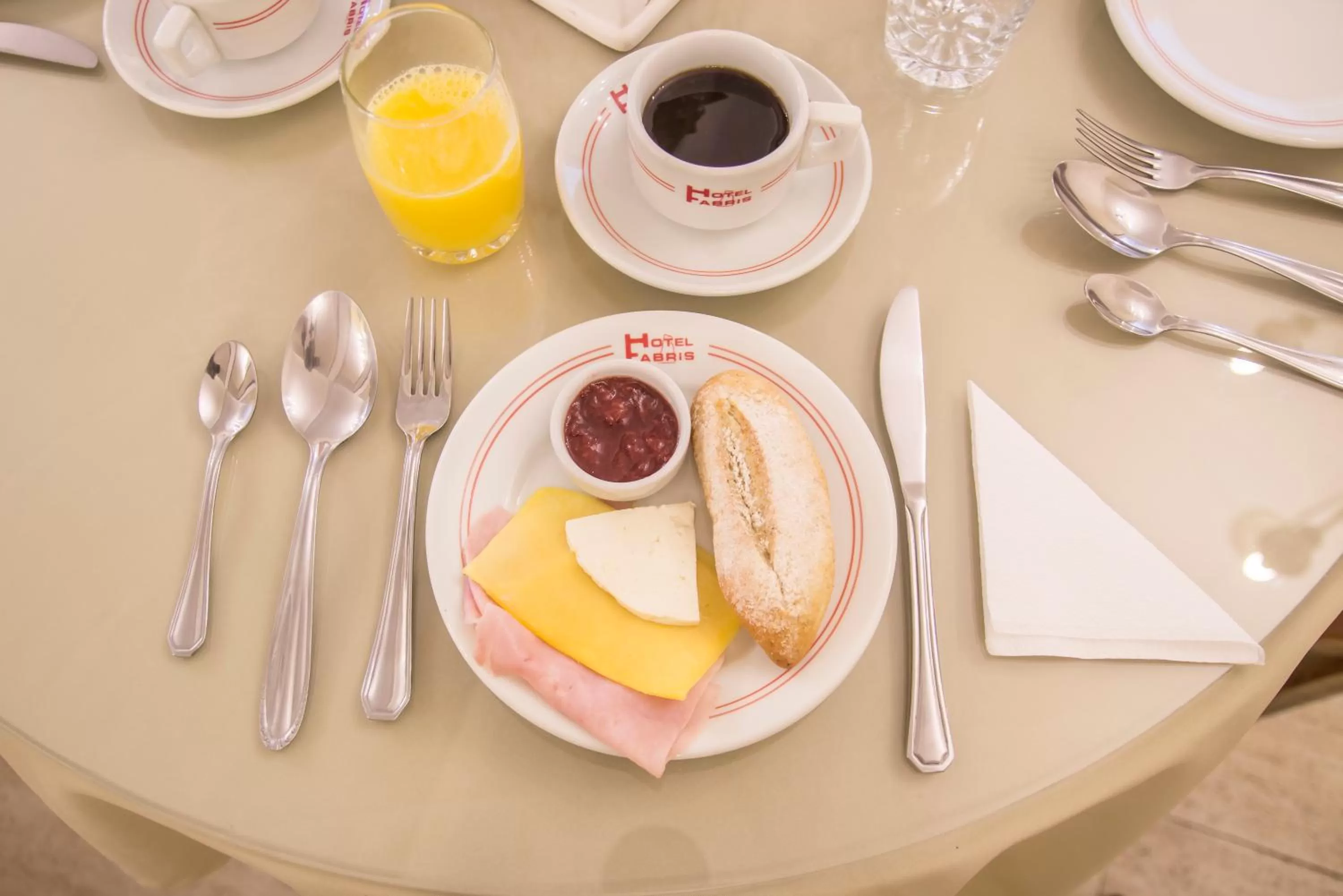 Food and drinks in Hotel Fabris