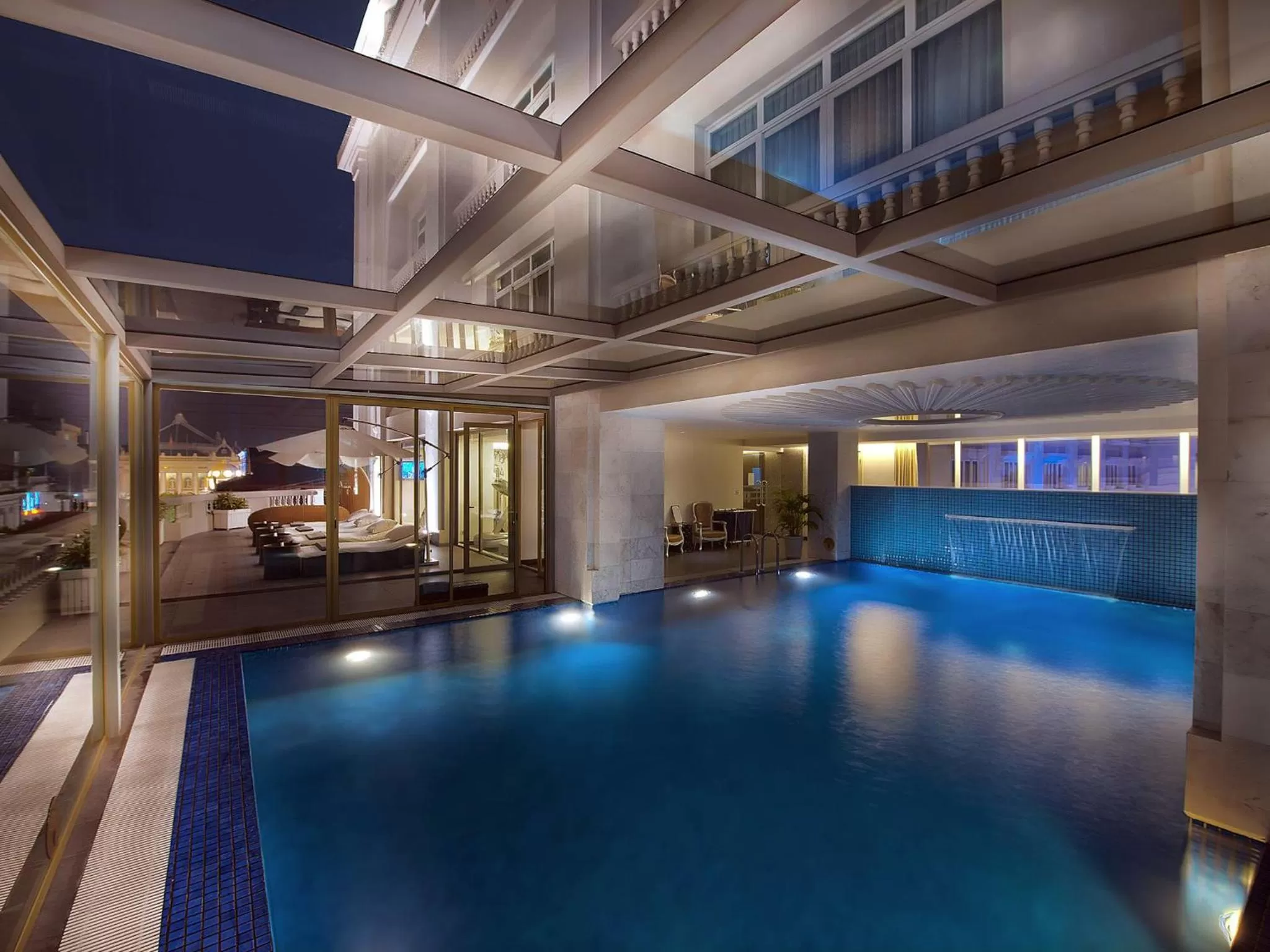 Swimming pool in Hotel de l'Opera Hanoi - MGallery
