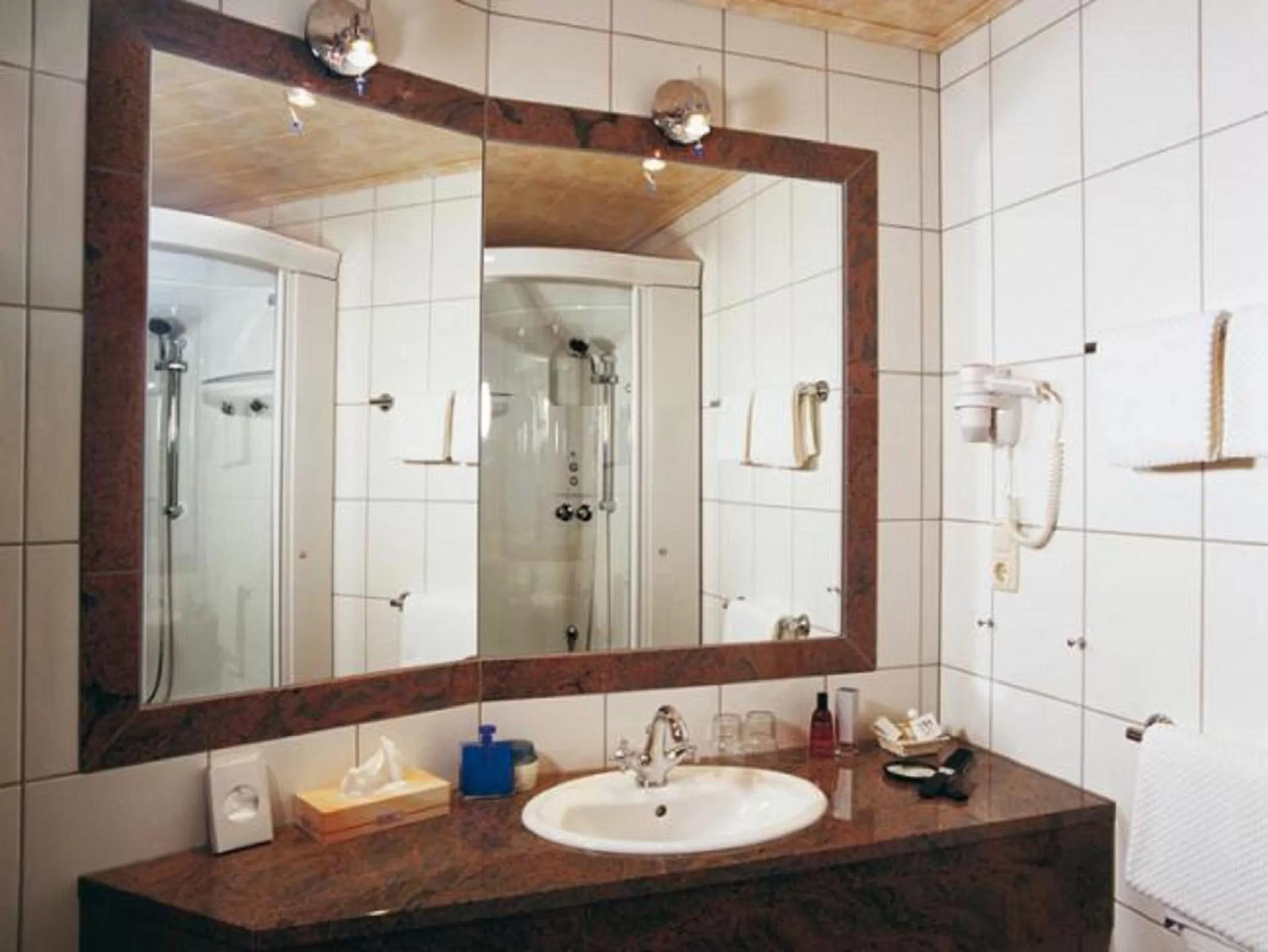 Photo of the whole room in Moselstern Hotel Brixiade &Triton