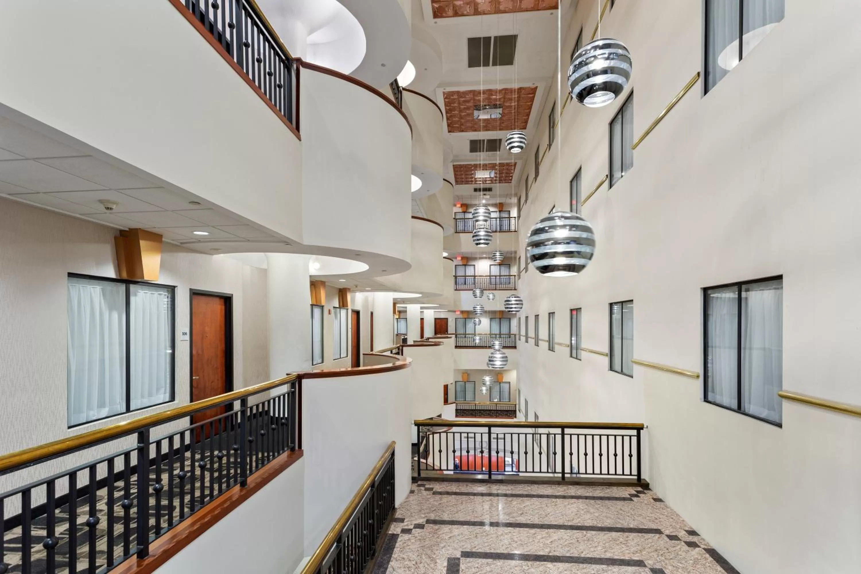 Property building in Wyndham Garden Baronne Plaza