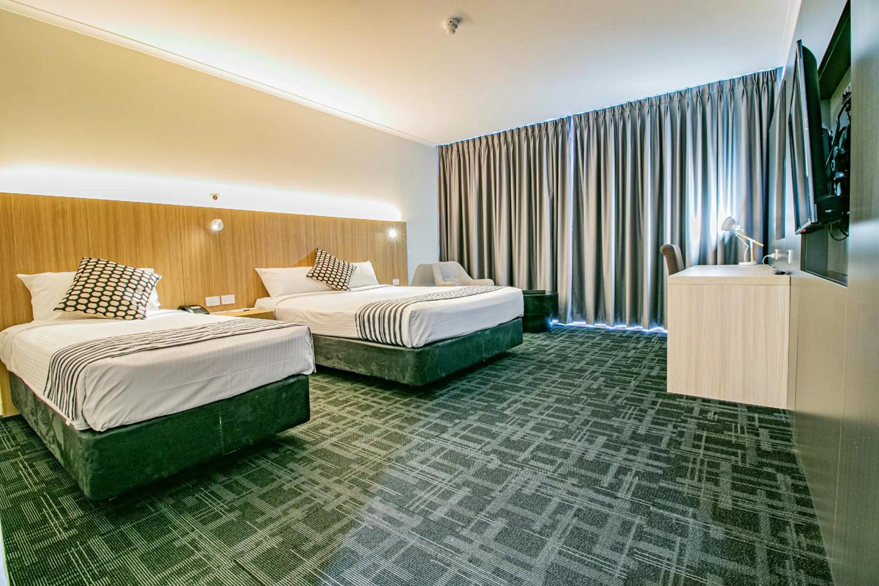 Bed in Absolute Beachfront Opal Cove Resort