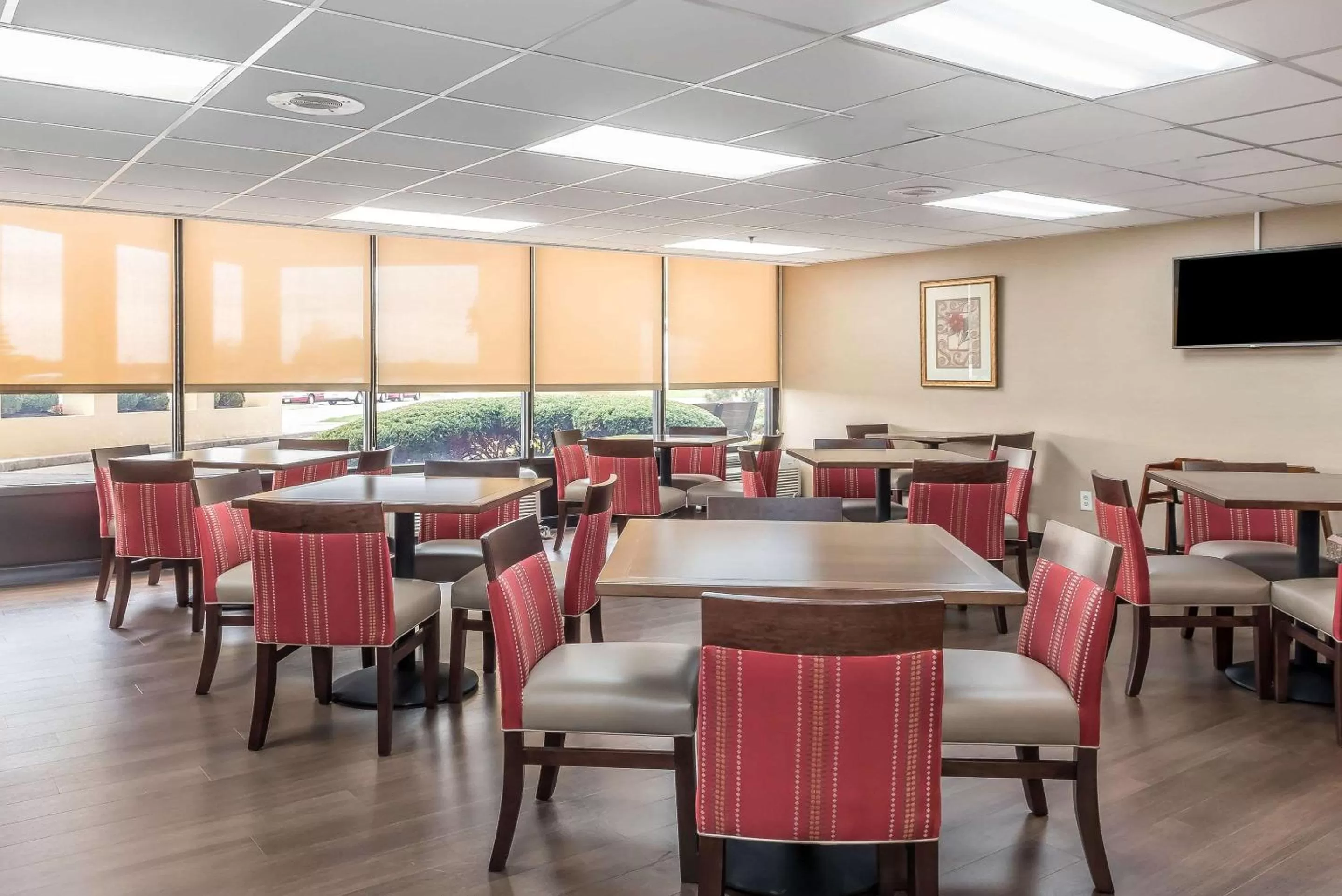 Restaurant/places to eat in Comfort Inn & Suites Piqua-Near Troy-I75