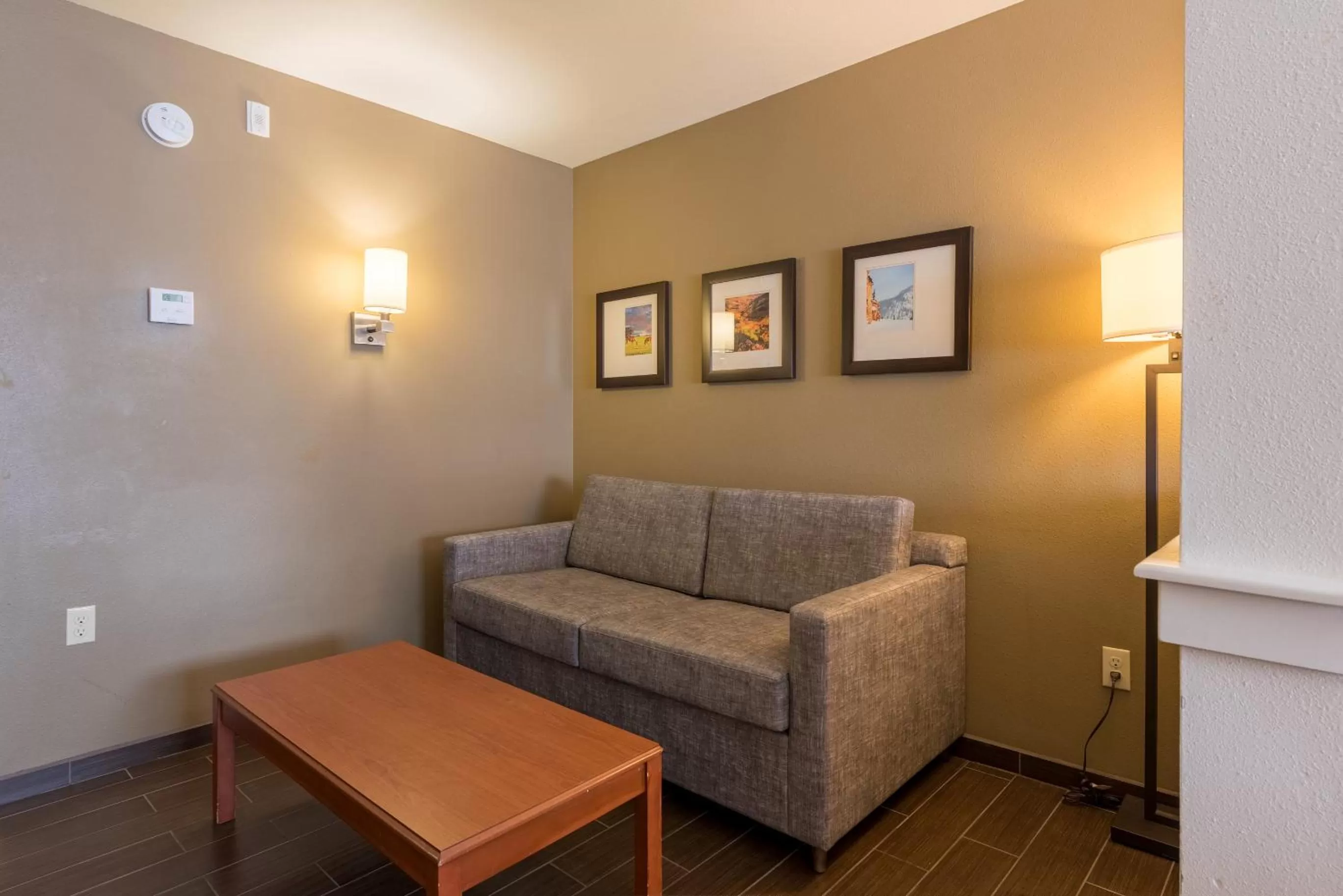 Seating area in Comfort Inn & Suites Alamosa