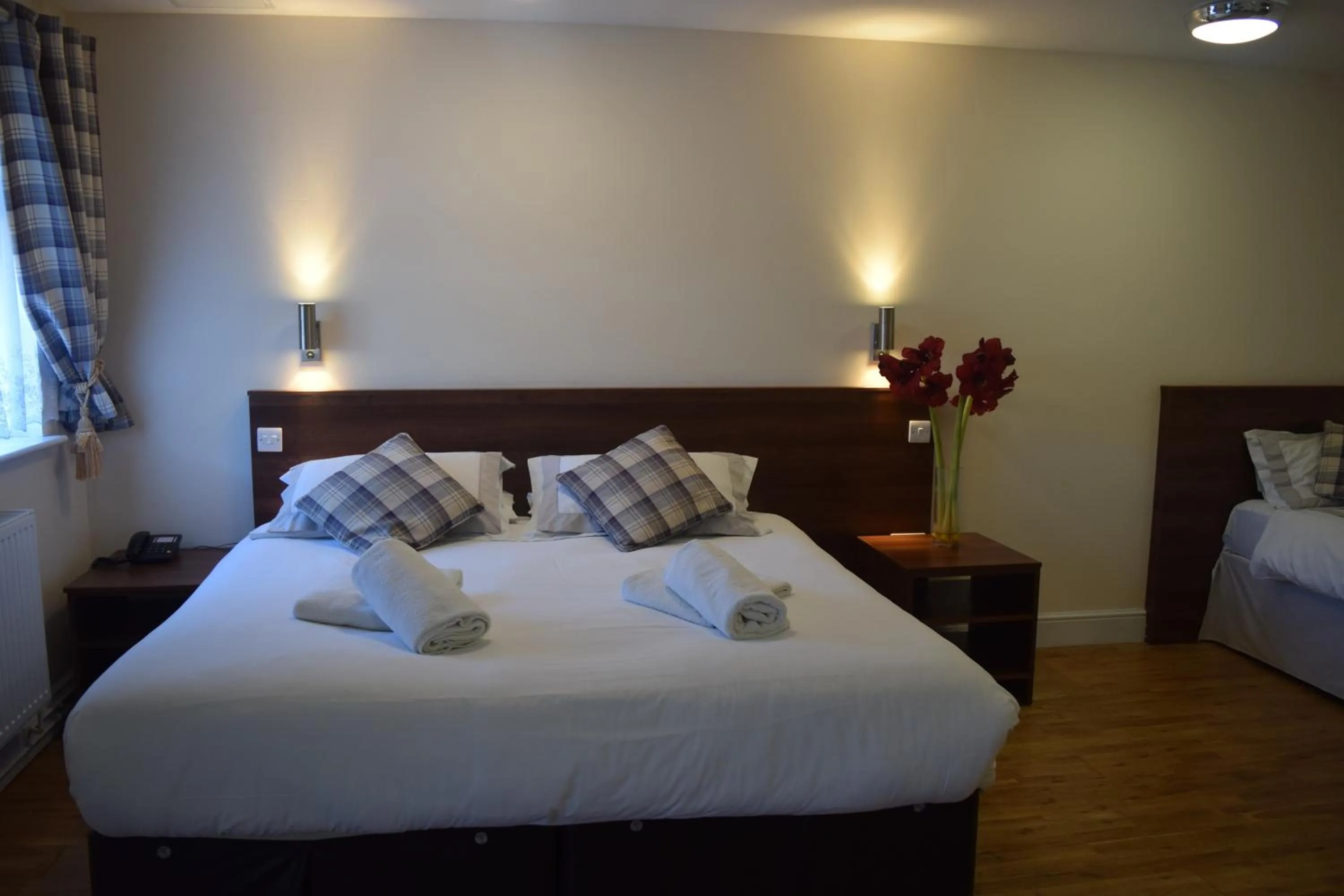 Bed in Star Anglia Hotel City Center by OYO