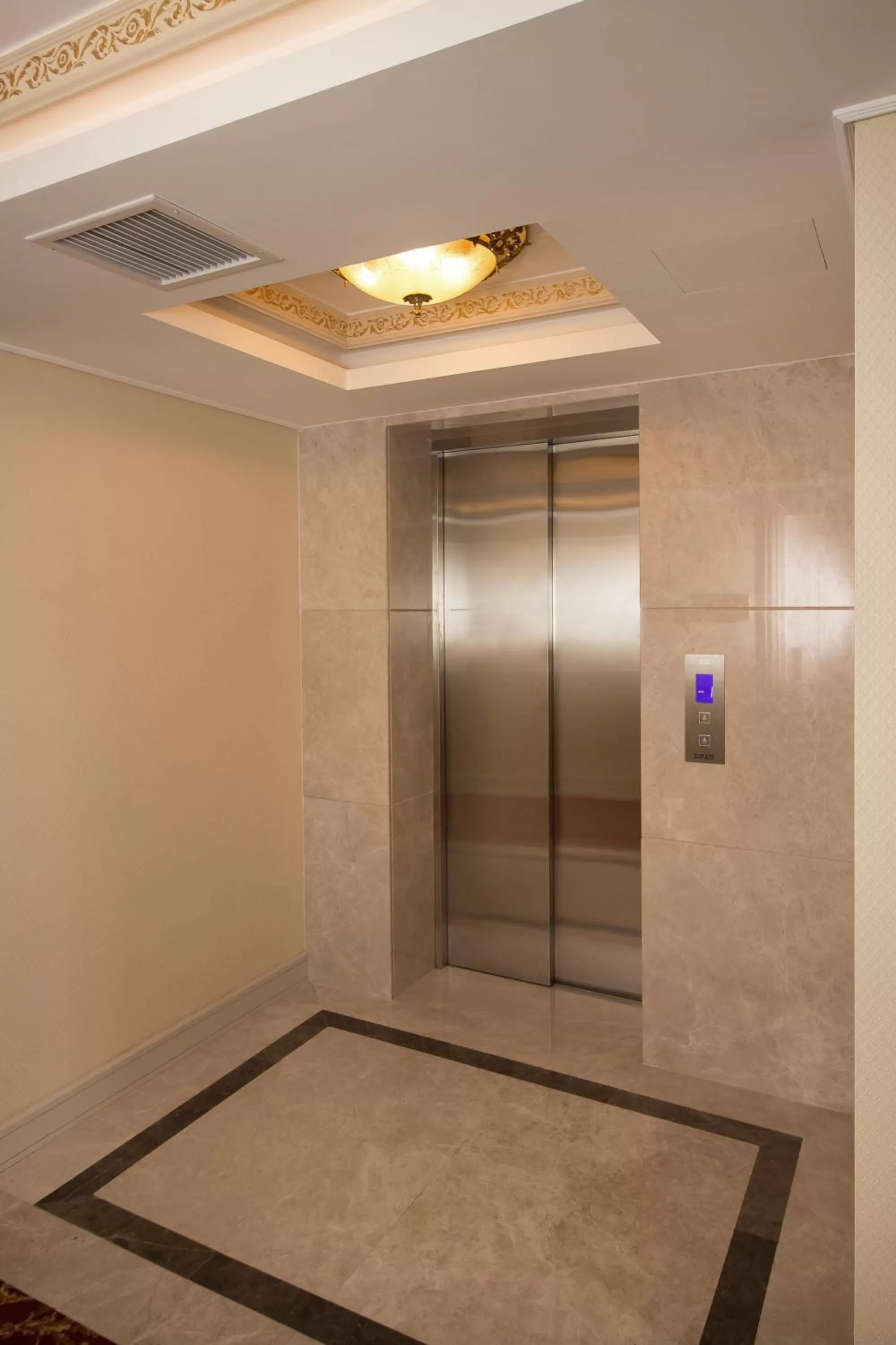 Decorative detail in Istanbul Town Hotel