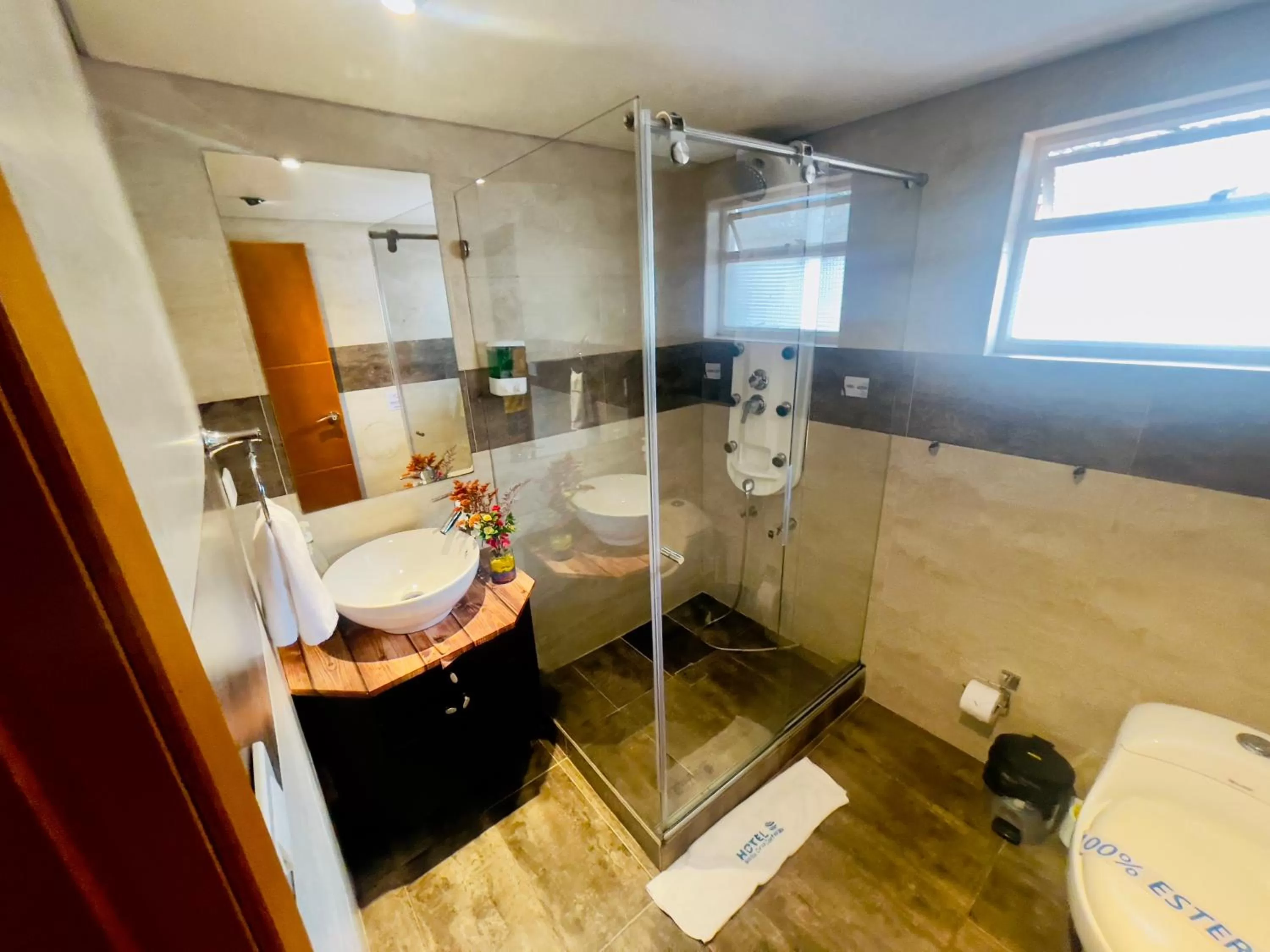 Bathroom in Hotel Santa Cruz Bogotá