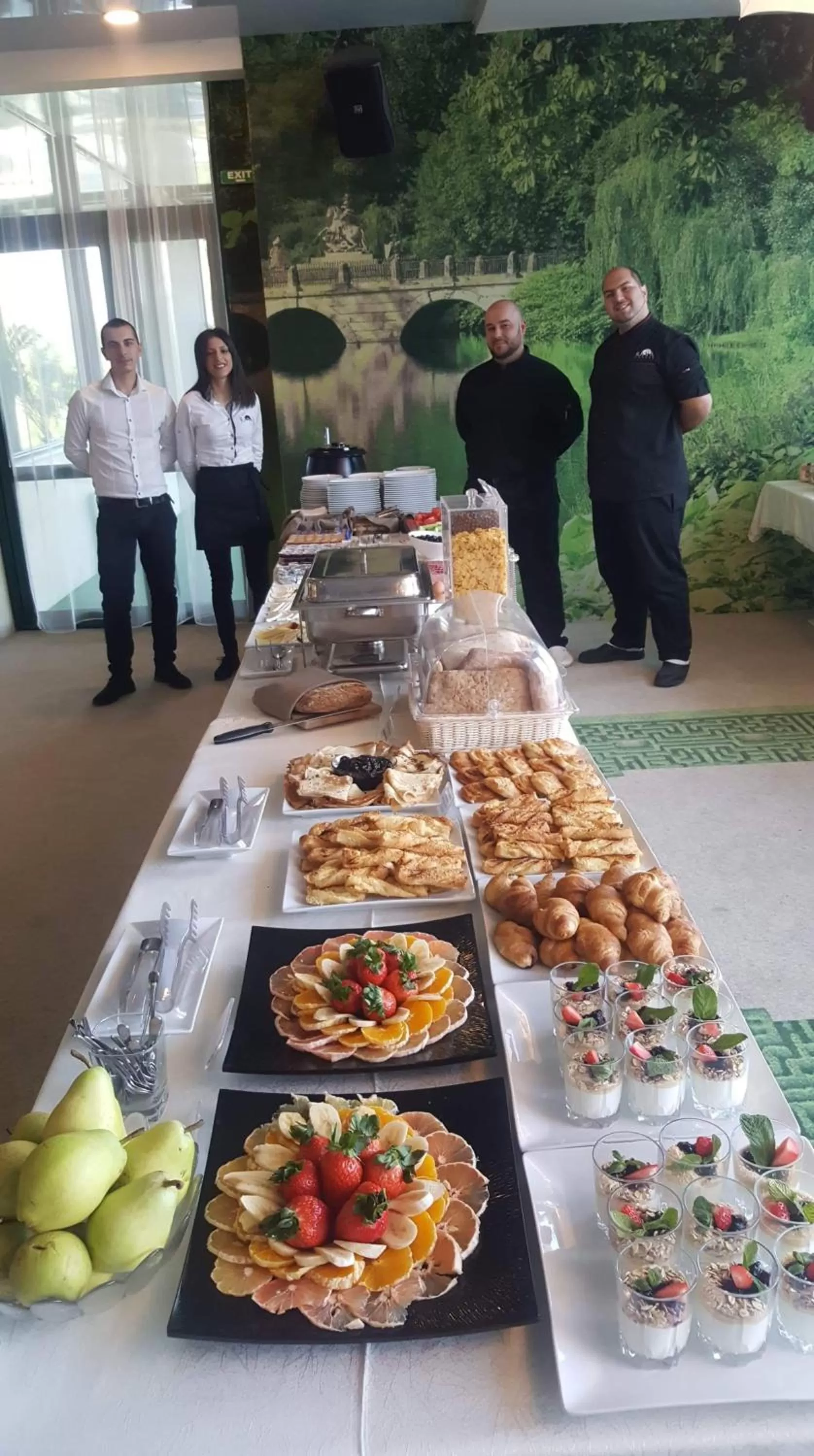 Breakfast in RAYA Garden - Park Hotel & Winery