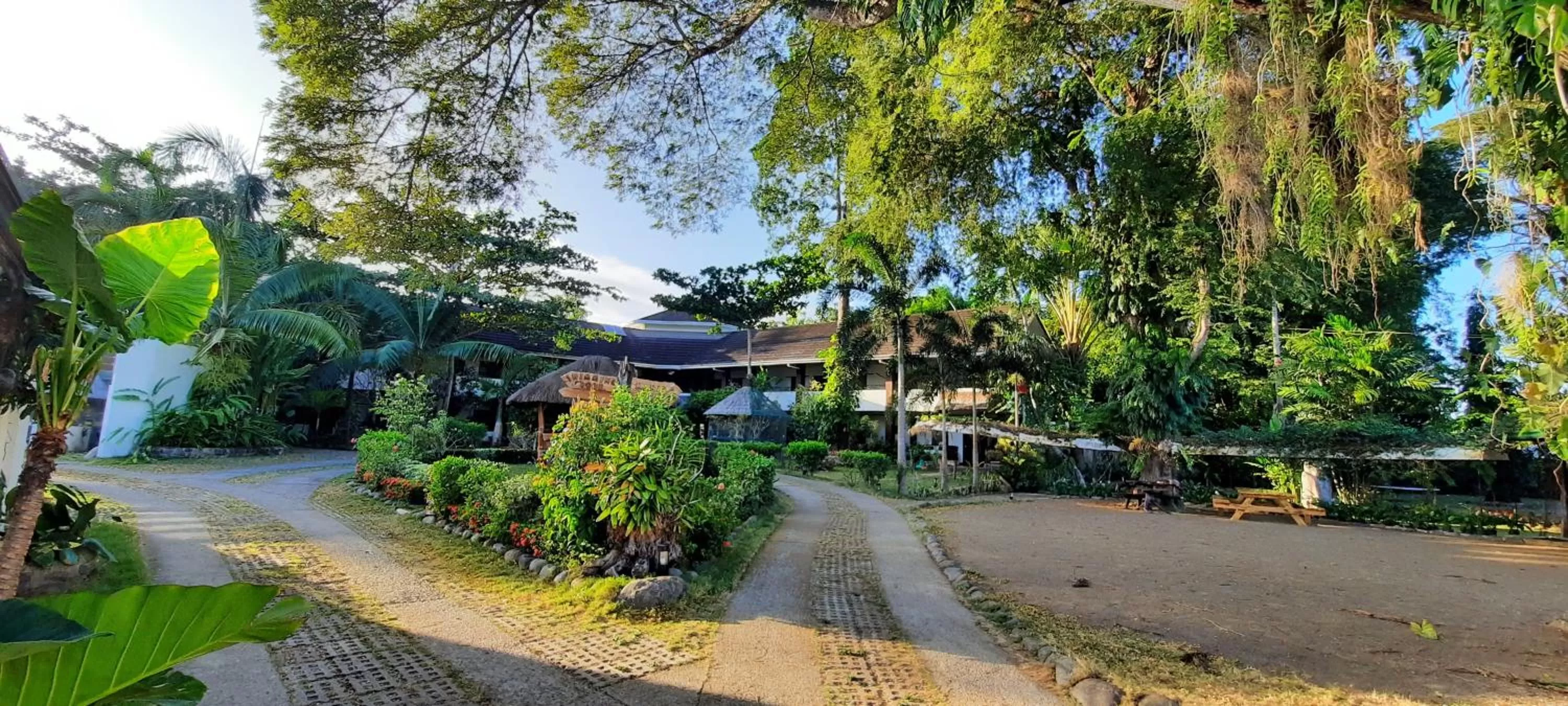 Facade/entrance in Balay Tuko Garden Inn