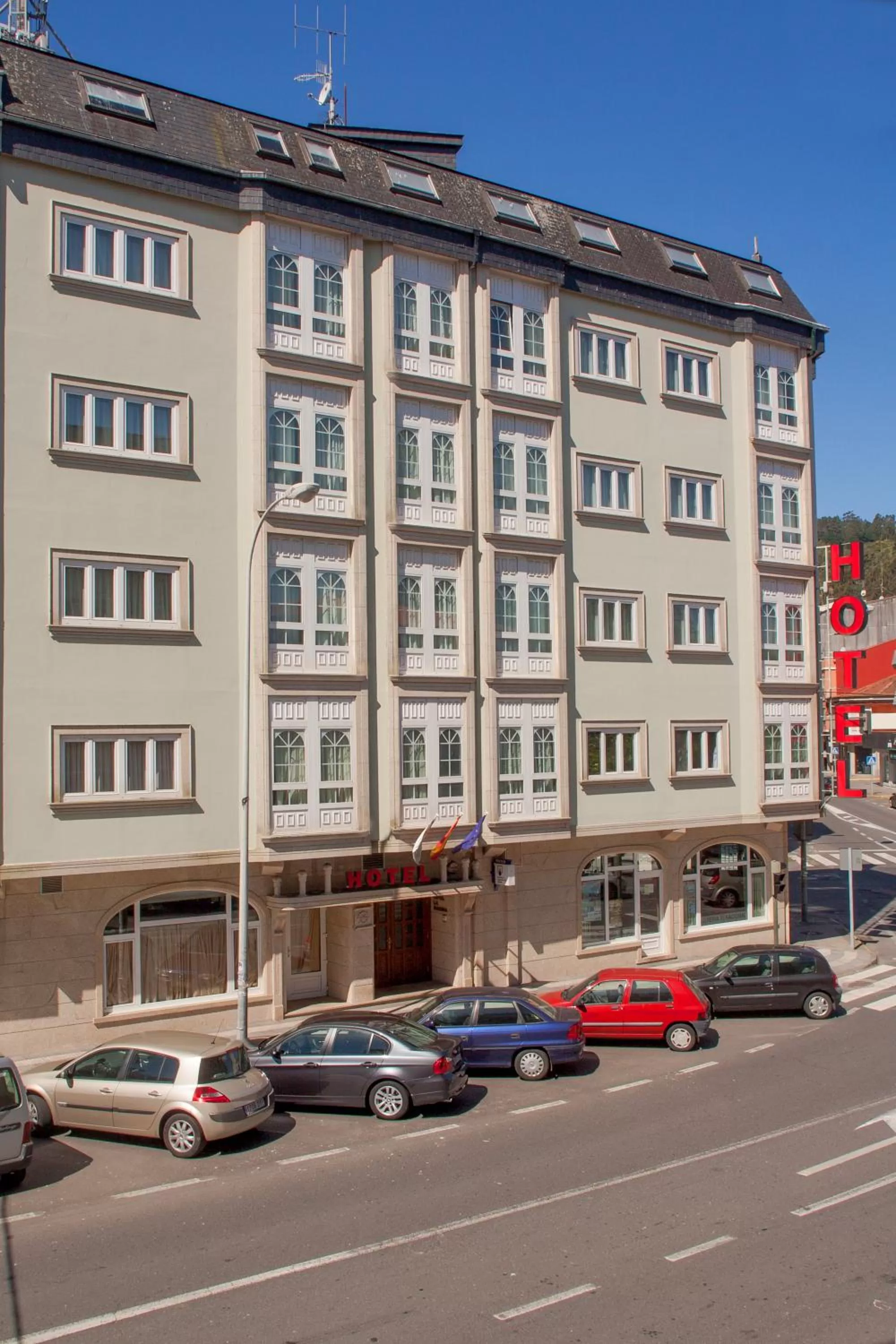 Facade/entrance in Hospedium Hotel La Marina Costa da Morte