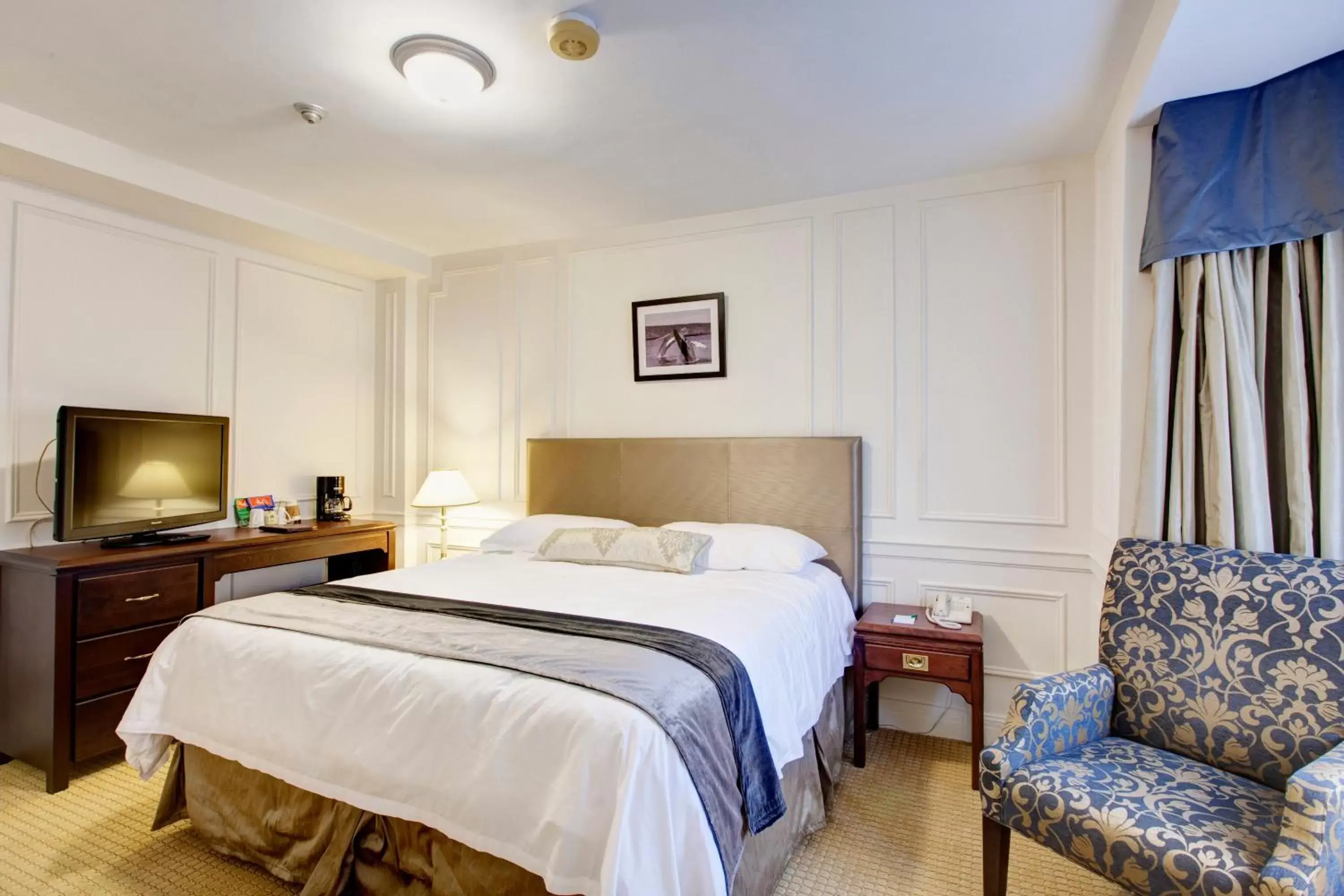 Queen Room - single occupancy in Digby Pines Golf Resort and Spa Queen Room - single occupancy in Digby Pines Golf Resort and Spa